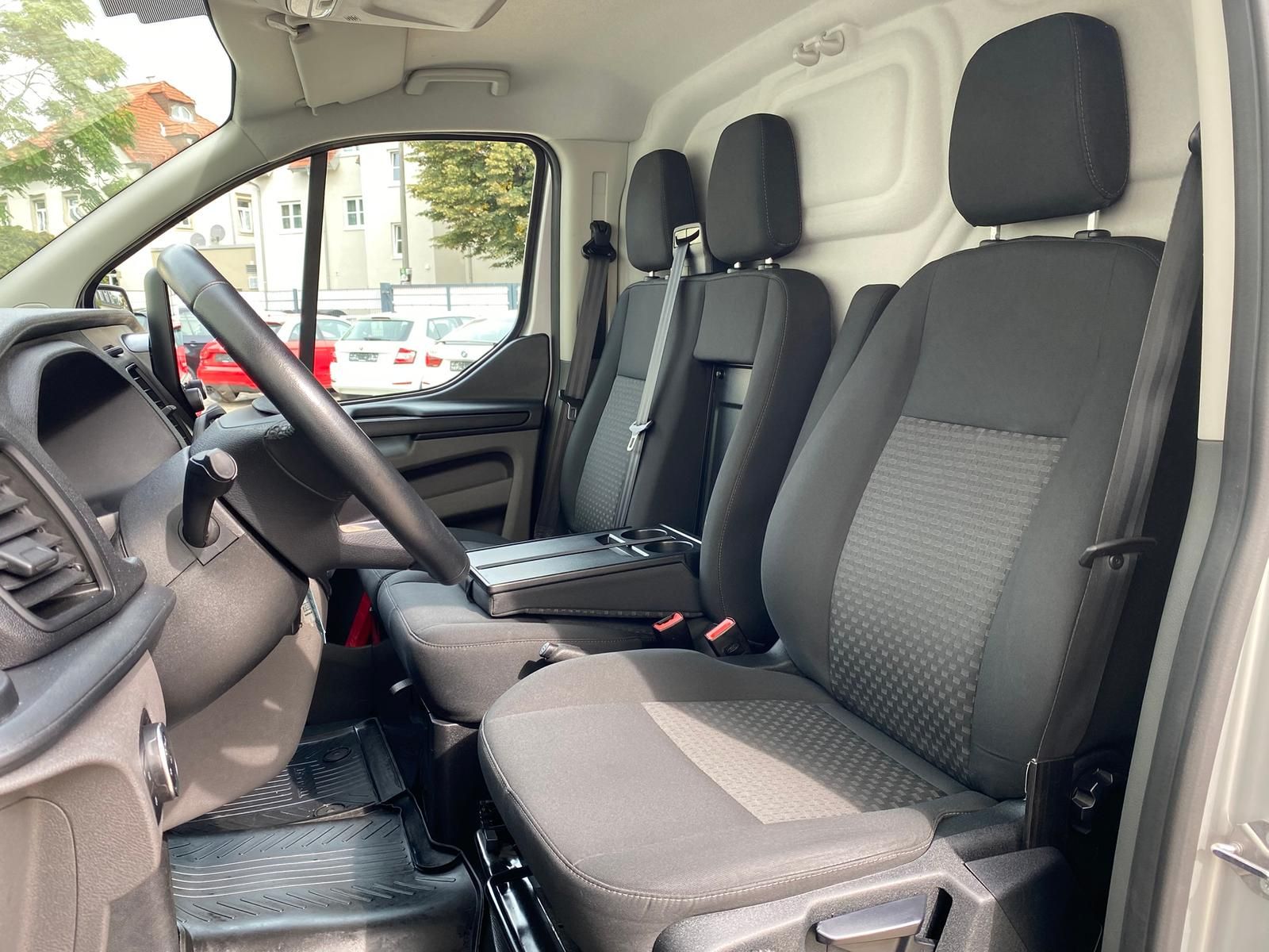 Fahrzeugabbildung Ford Transit Custom 340 L2 H3 +CAM+CARPLAY+NAVI+PDC+