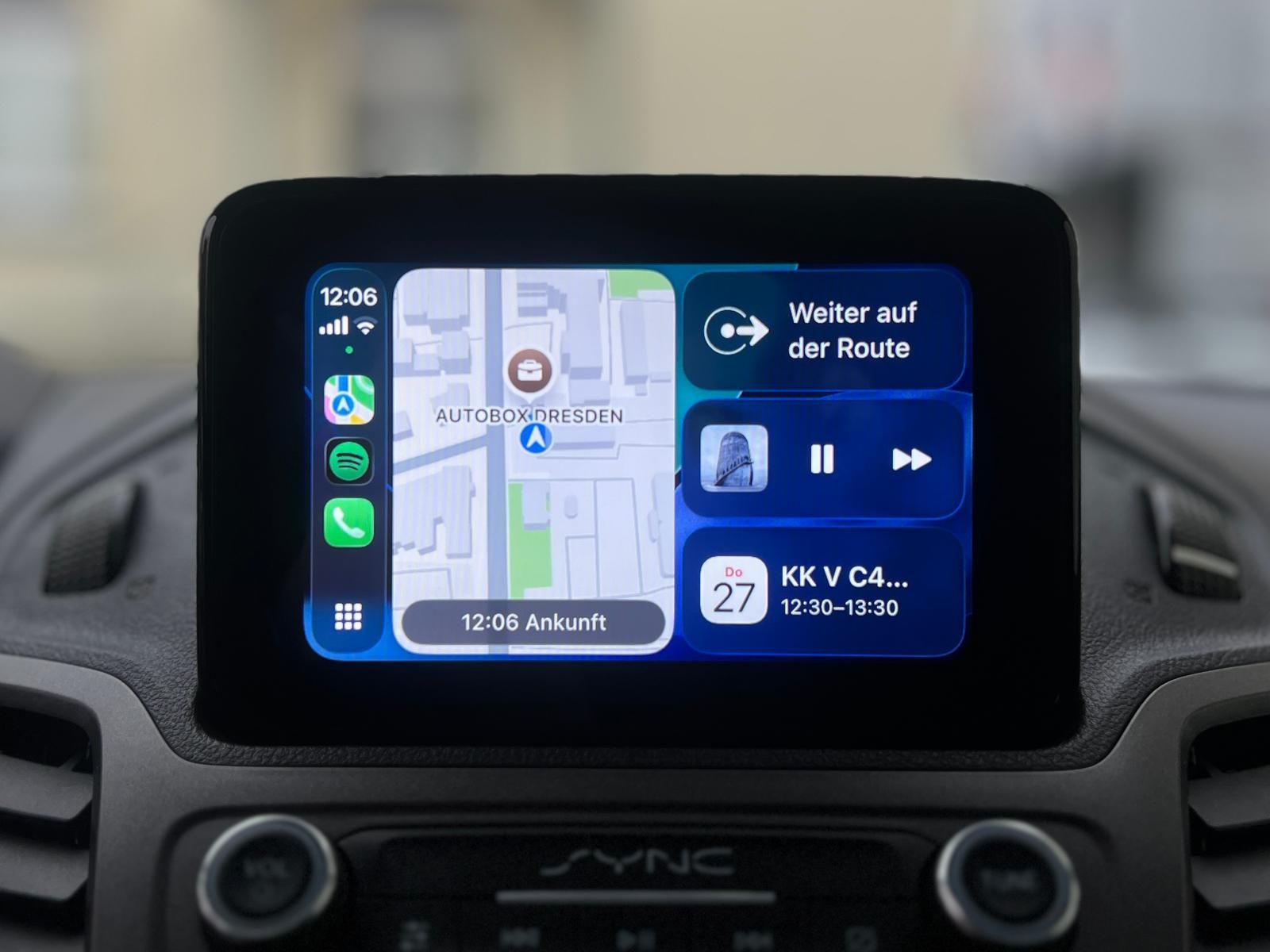 Fahrzeugabbildung Ford Transit Connect lang +AHK+CAM+CARPLAY+DAB+