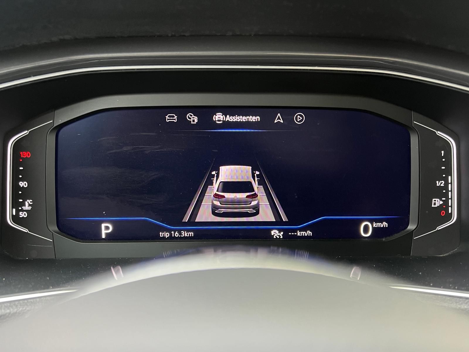 Fahrzeugabbildung Volkswagen T-Roc Sport 2.0 TDI DSG +AHK+CARPLAY+DAB+LED+