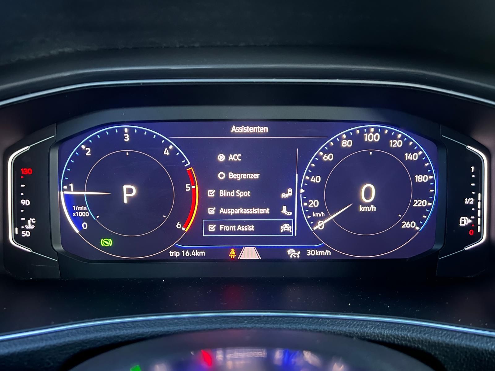 Fahrzeugabbildung Volkswagen T-Roc Sport 2.0 TDI DSG +AHK+CARPLAY+DAB+LED+