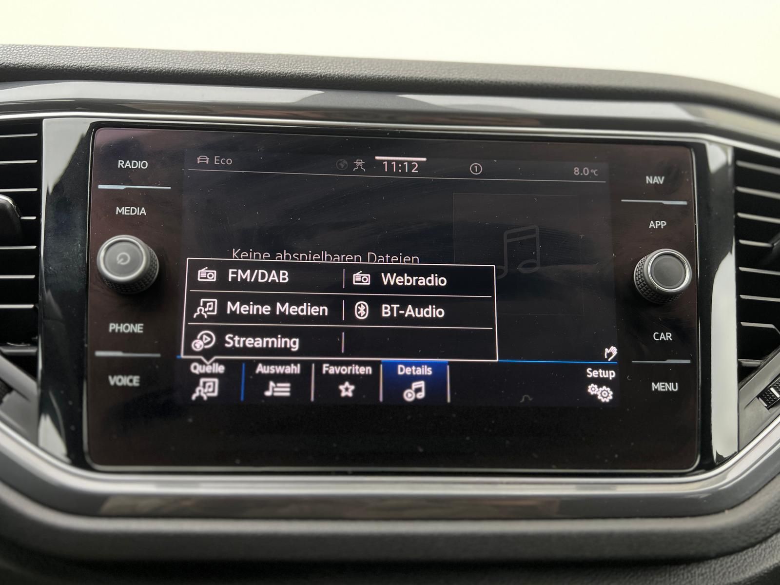 Fahrzeugabbildung Volkswagen T-Roc Sport 2.0 TDI DSG +AHK+CARPLAY+DAB+LED+