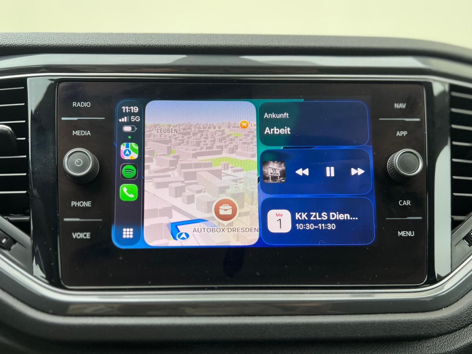 Fahrzeugabbildung Volkswagen T-Roc Sport 2.0 TDI DSG +AHK+CARPLAY+DAB+LED+