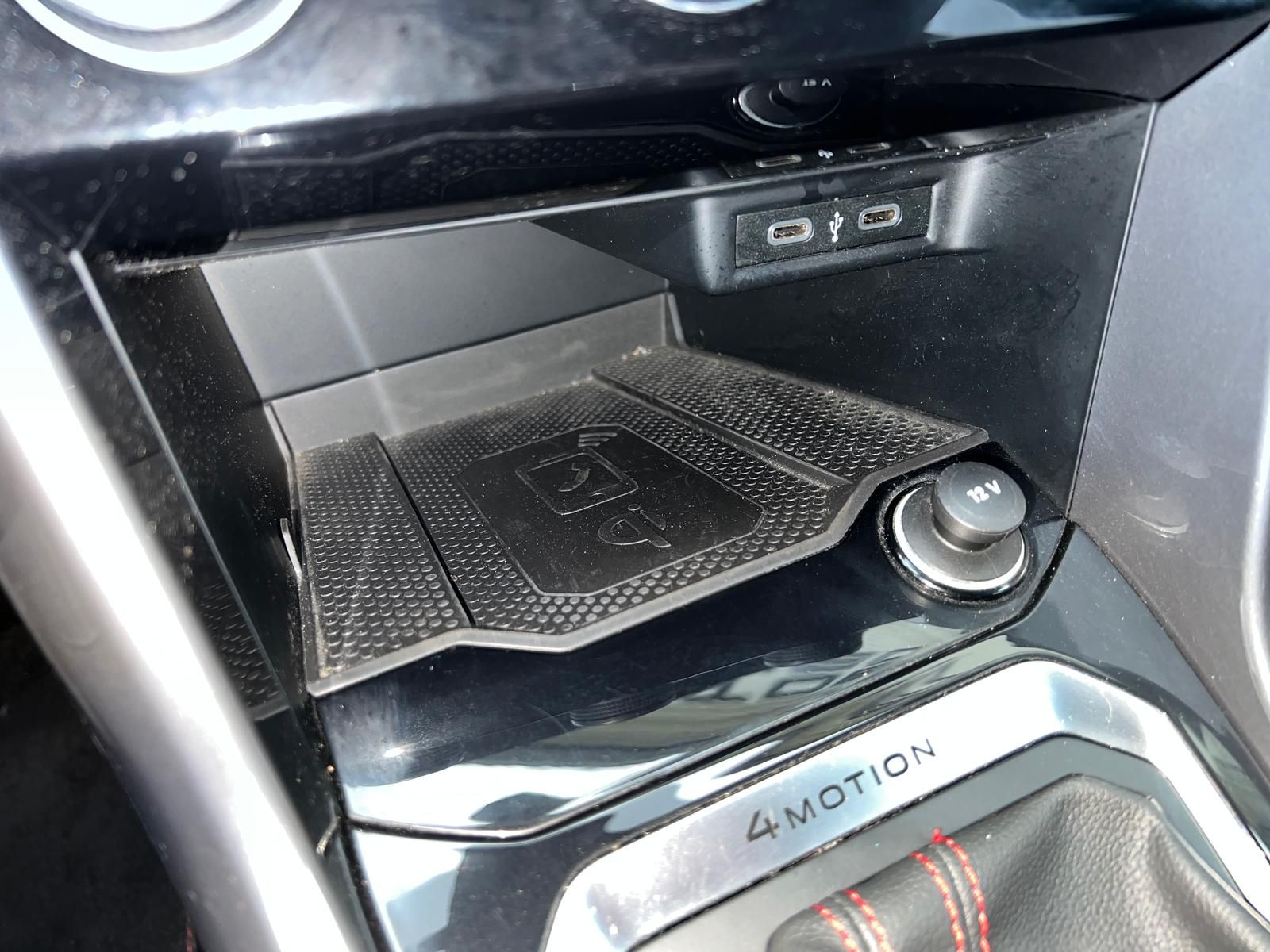 Fahrzeugabbildung Volkswagen T-Roc Sport 2.0 TDI DSG +AHK+CARPLAY+DAB+LED+