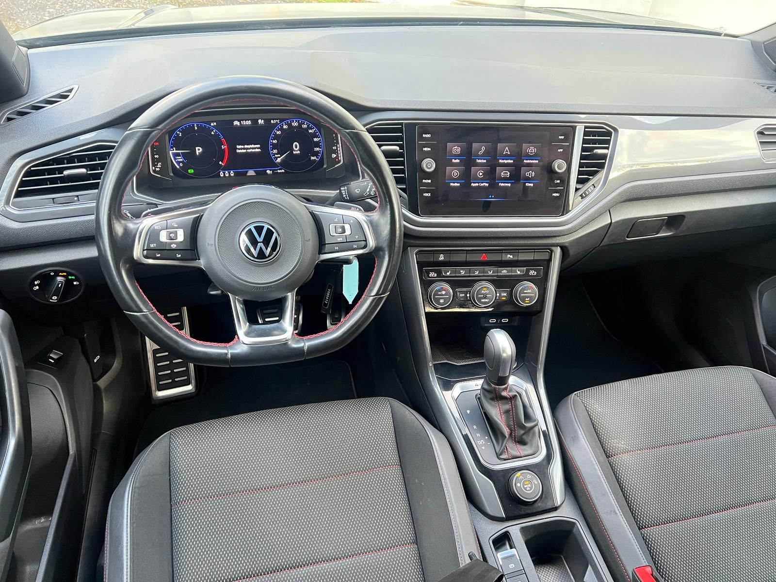 Fahrzeugabbildung Volkswagen T-Roc Sport 2.0 TDI DSG +AHK+CARPLAY+DAB+LED+