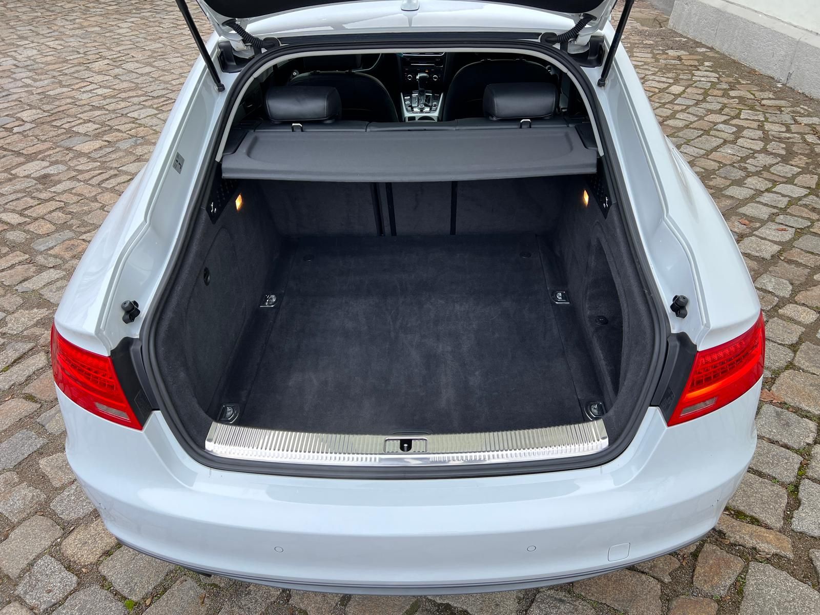 Fahrzeugabbildung Audi A5 Sportback S-Line Quattro +ACC+AHK+CAM+STHZ+