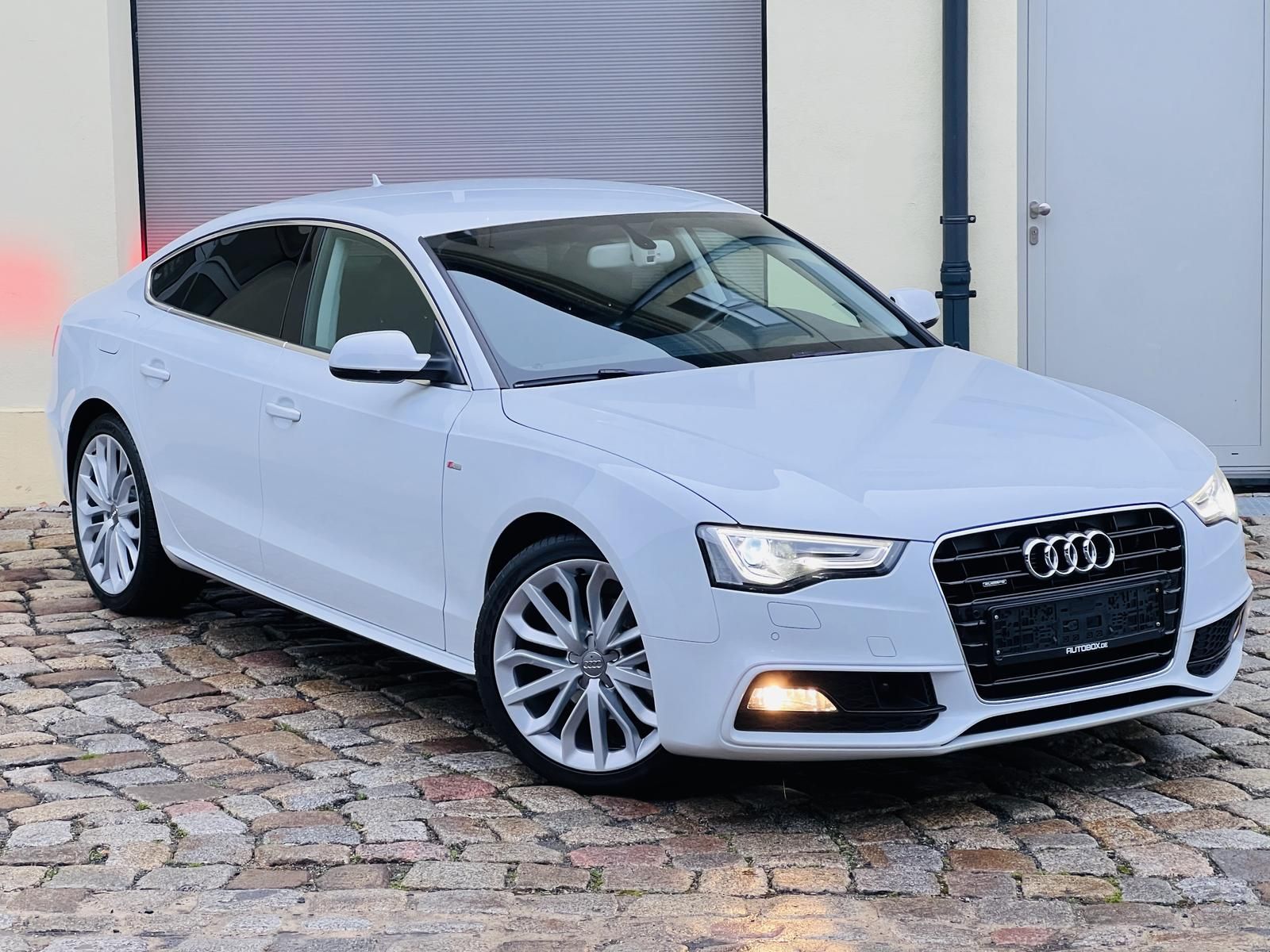 Fahrzeugabbildung Audi A5 Sportback S-Line Quattro +ACC+AHK+CAM+STHZ+