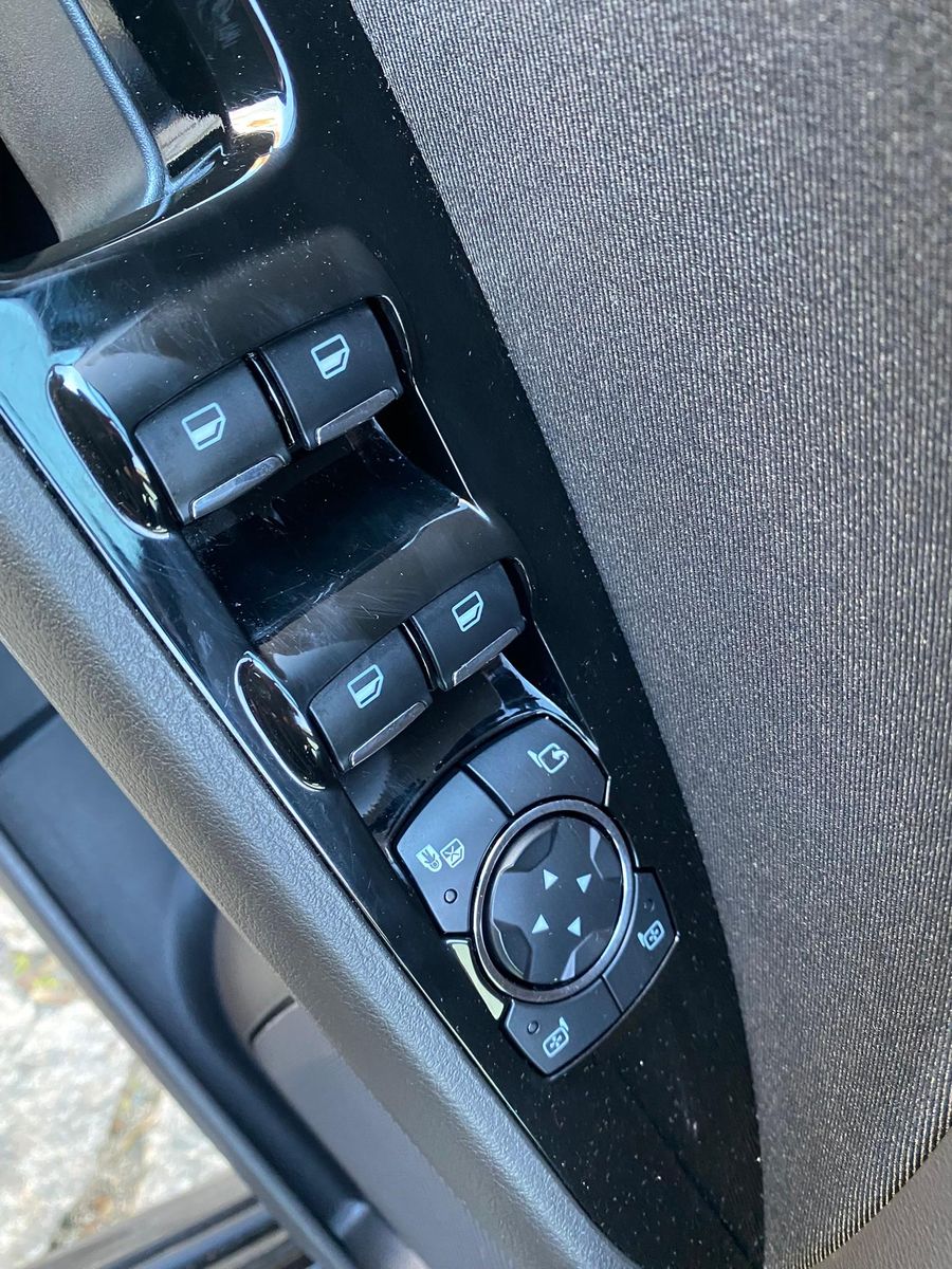 Fahrzeugabbildung Ford Mondeo Titanium EcoBue +ACC+CAM+DAB+LED+NAVI+