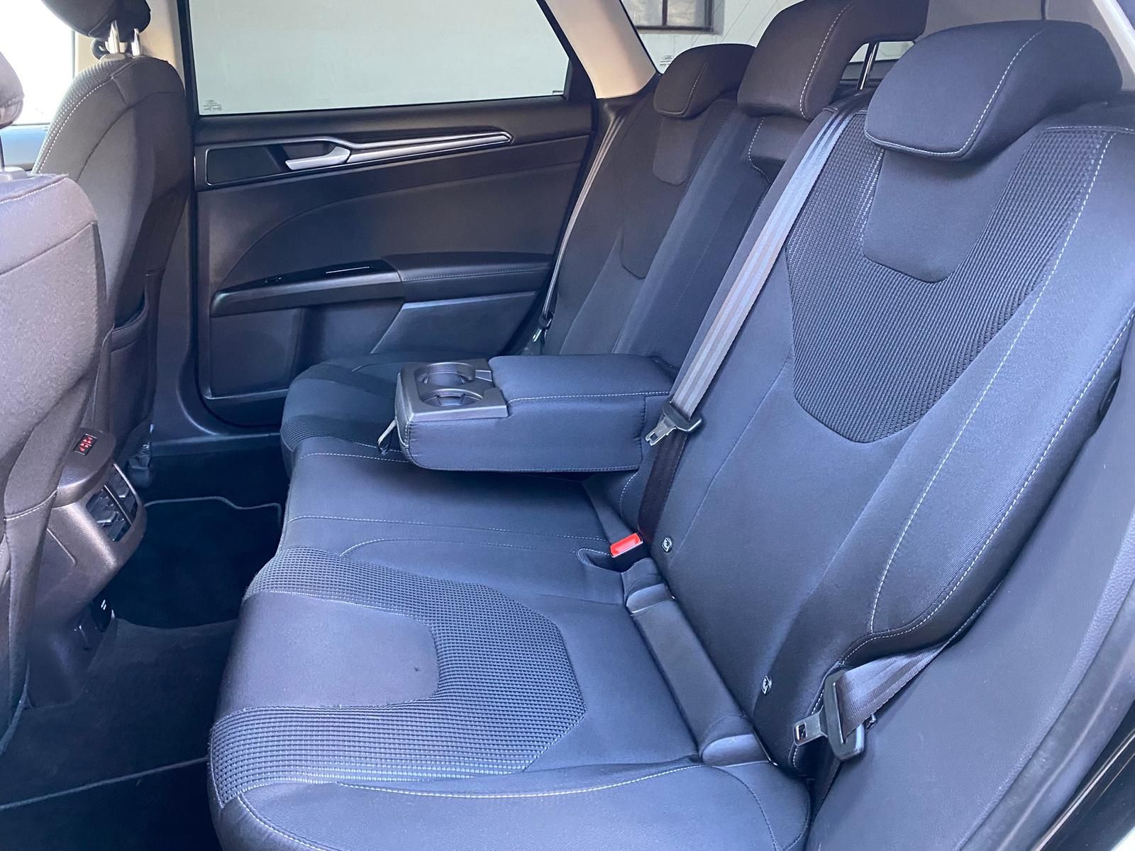 Fahrzeugabbildung Ford Mondeo Titanium EcoBue +ACC+CAM+DAB+LED+NAVI+