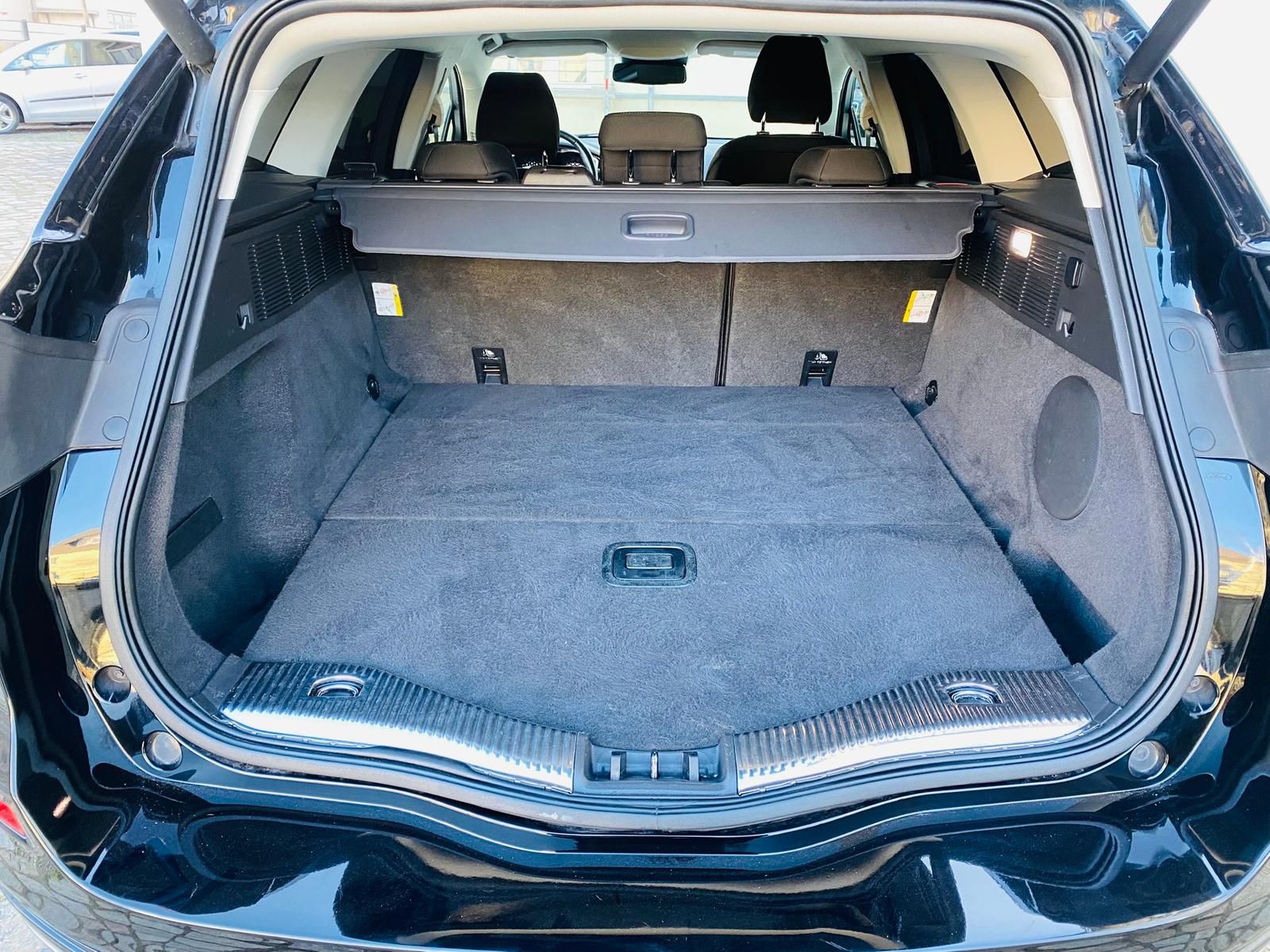 Fahrzeugabbildung Ford Mondeo Titanium EcoBue +ACC+CAM+DAB+LED+NAVI+