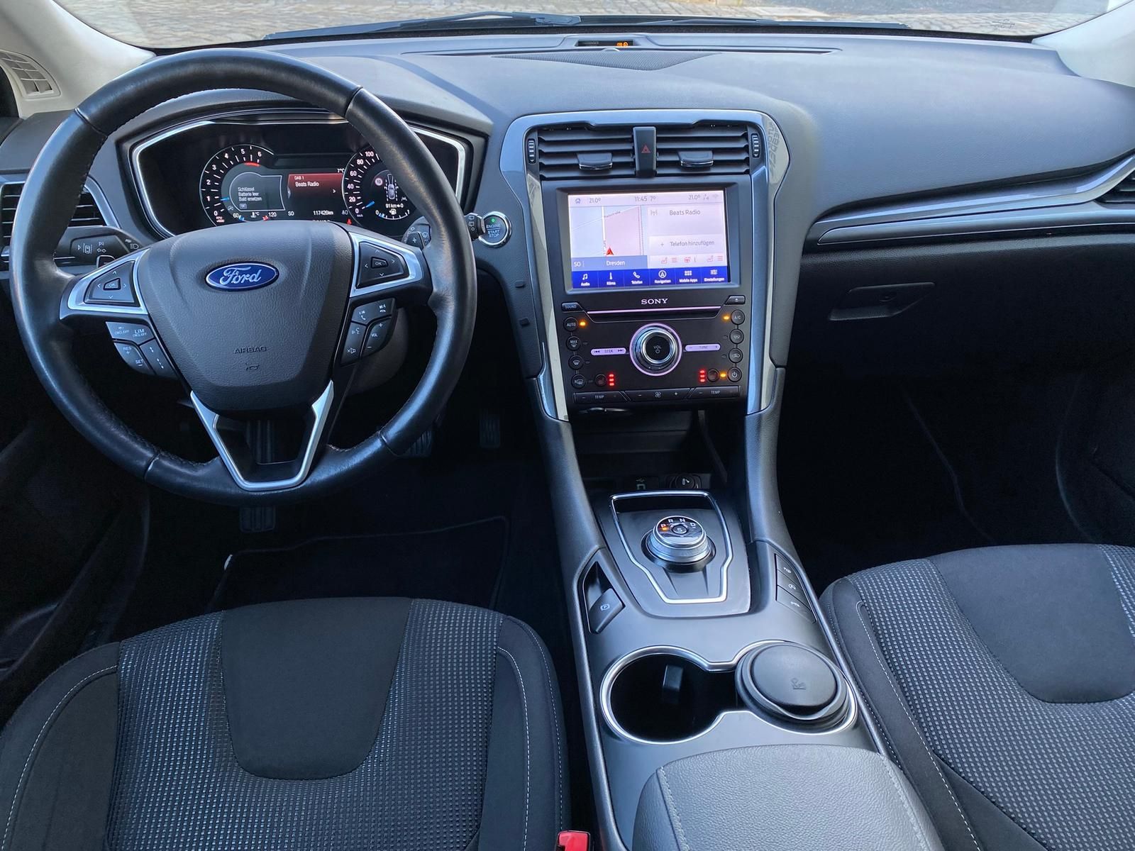 Fahrzeugabbildung Ford Mondeo Titanium EcoBue +ACC+CAM+DAB+LED+NAVI+