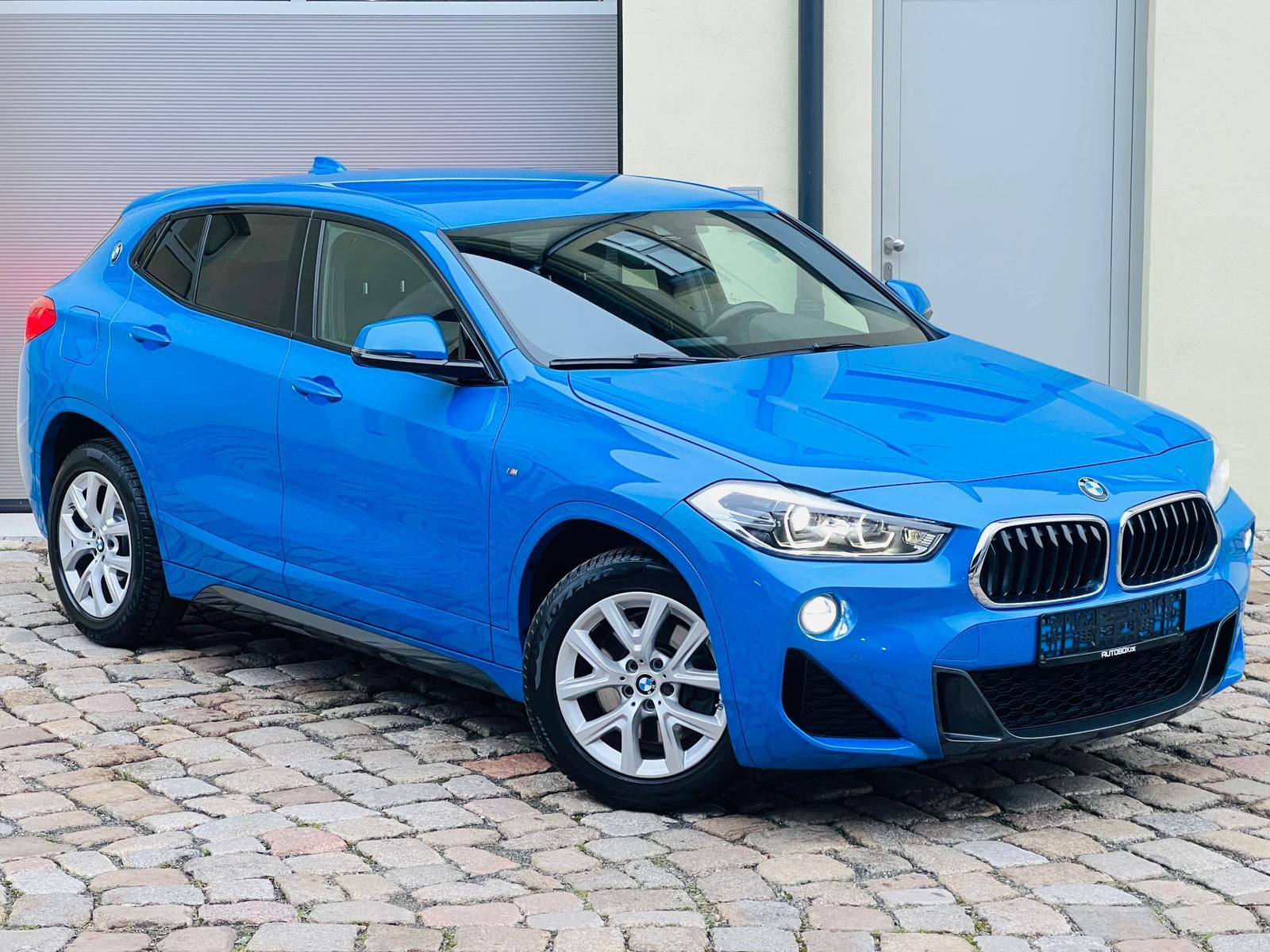 Fahrzeugabbildung BMW X2 sDrive 20i M Sport +CAM+BT+LED+NAVI+SHZ+