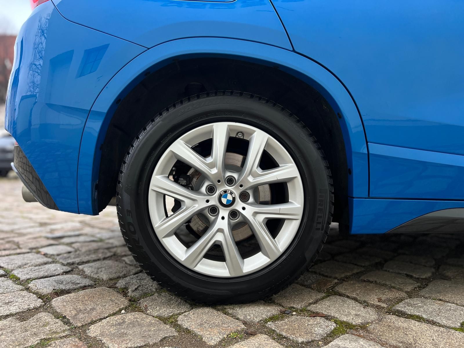 Fahrzeugabbildung BMW X2 sDrive 20i M Sport +CAM+BT+LED+NAVI+SHZ+