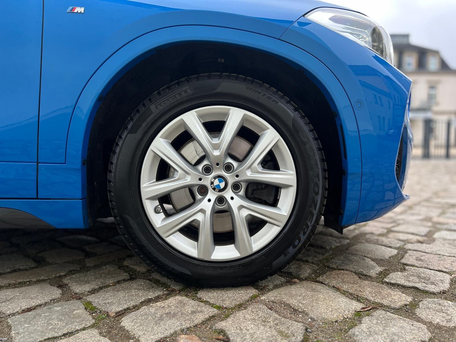 Fahrzeugabbildung BMW X2 sDrive 20i M Sport +CAM+BT+LED+NAVI+SHZ+