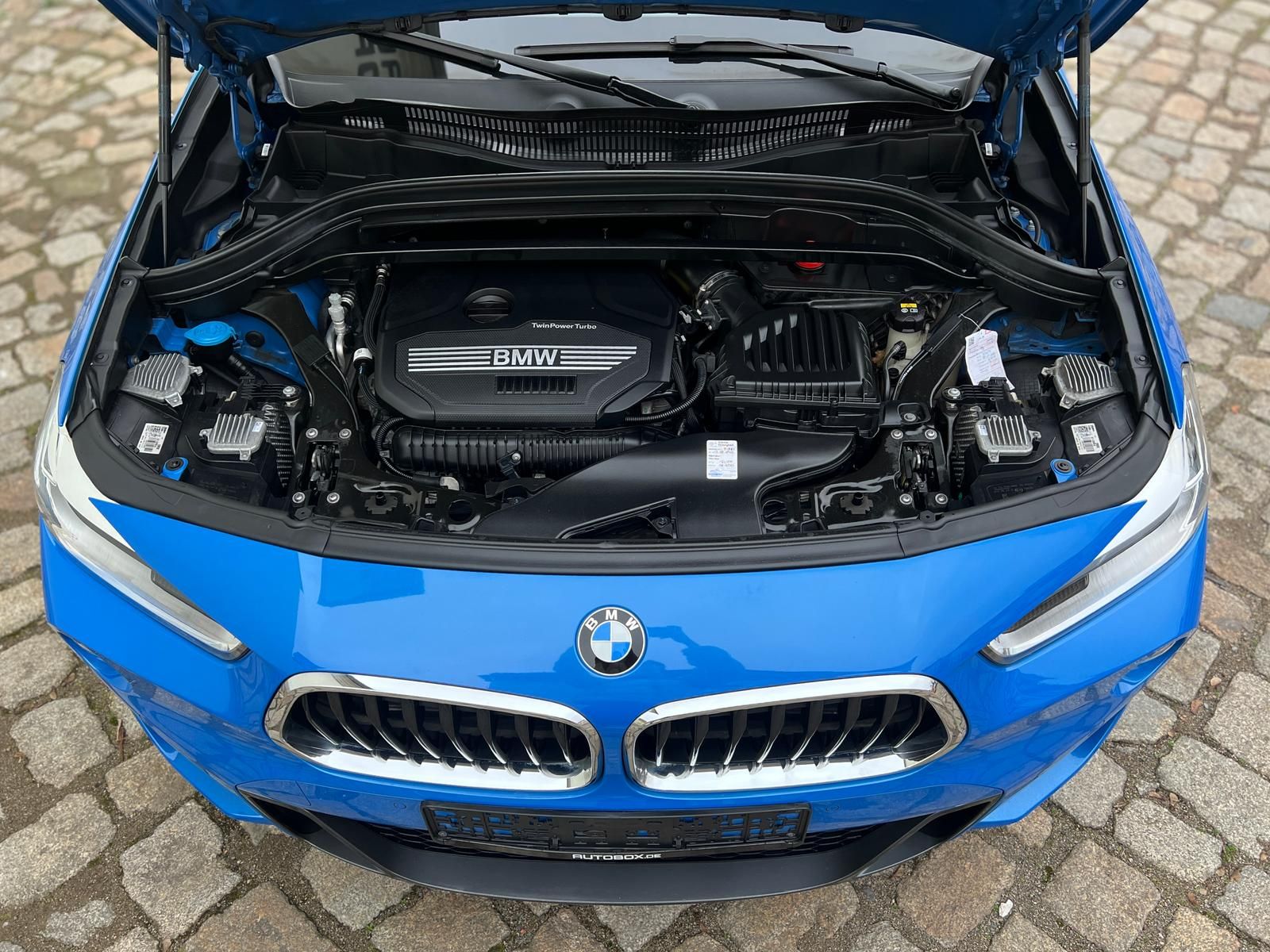 Fahrzeugabbildung BMW X2 sDrive 20i M Sport +CAM+BT+LED+NAVI+SHZ+