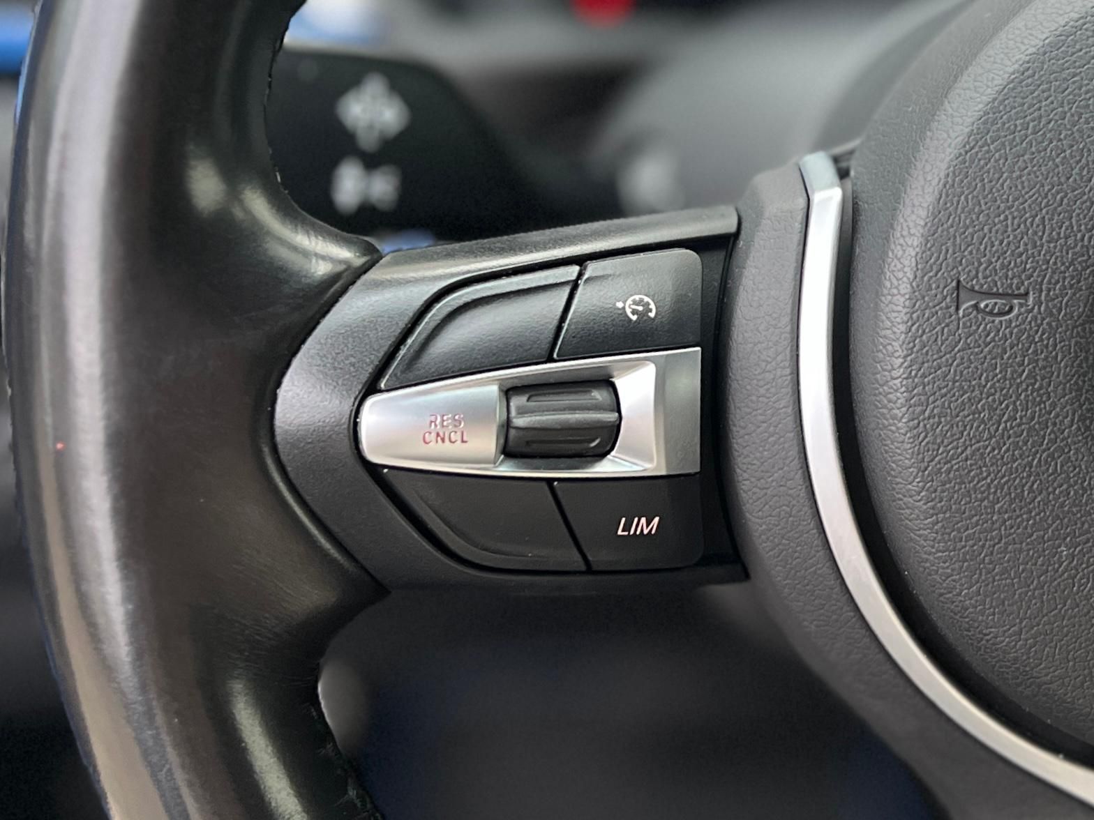 Fahrzeugabbildung BMW X2 sDrive 20i M Sport +CAM+BT+LED+NAVI+SHZ+