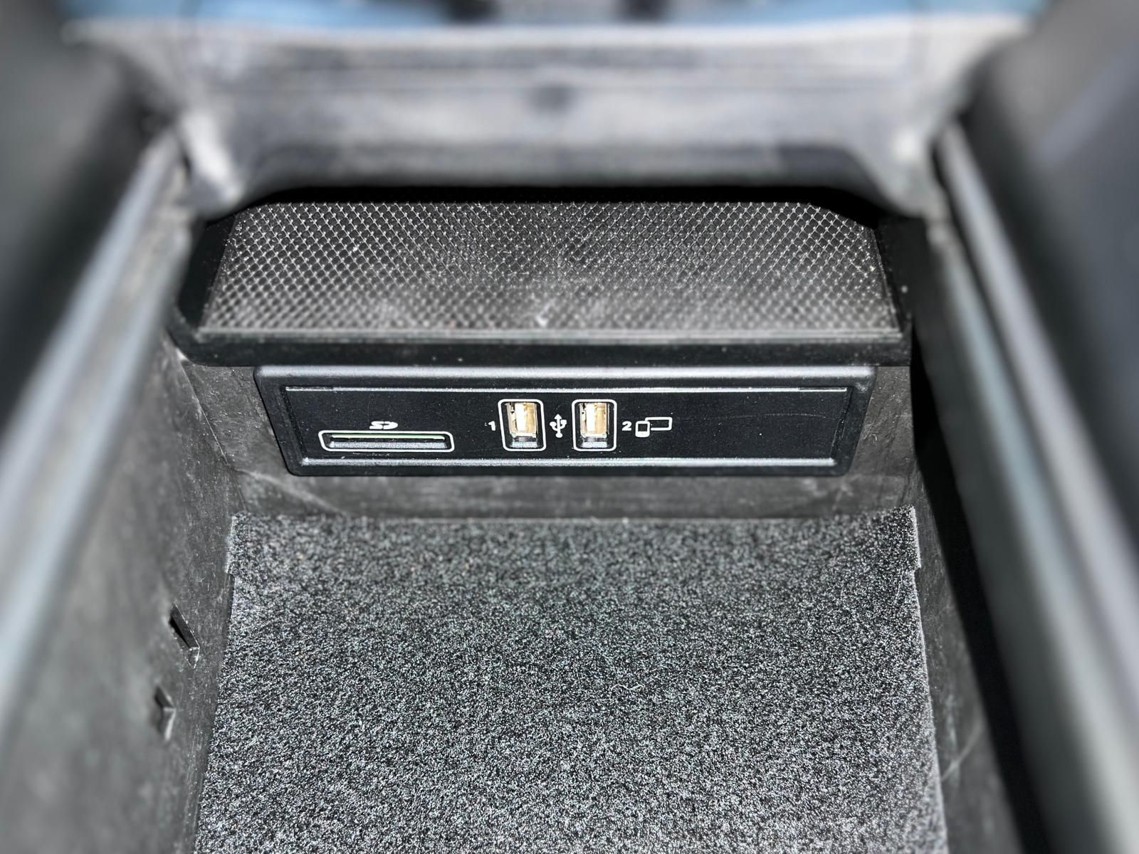 Fahrzeugabbildung Mercedes-Benz C 300 T d 4Matic +CAM+HUD+LED+PANO+STHZG+