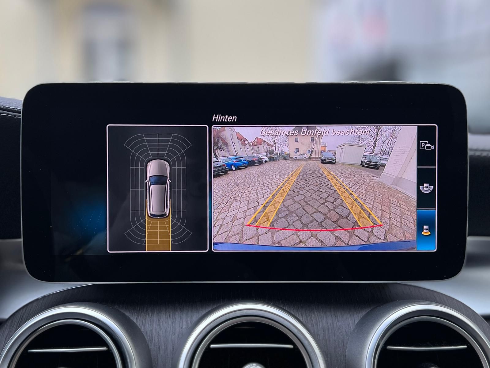 Fahrzeugabbildung Mercedes-Benz C 300 T d 4Matic +CAM+HUD+LED+PANO+STHZG+