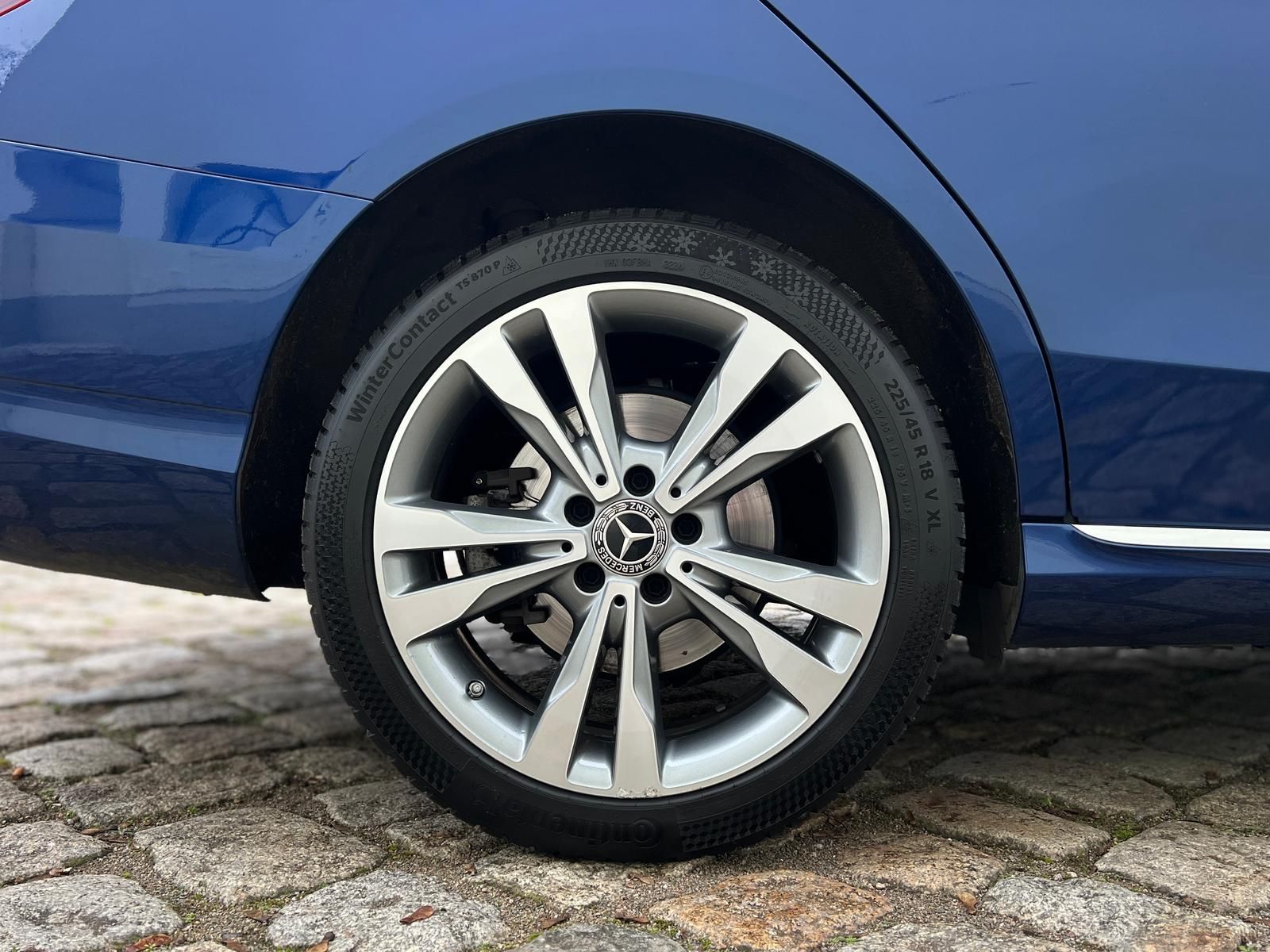 Fahrzeugabbildung Mercedes-Benz C 300 T d 4Matic +CAM+HUD+LED+PANO+STHZG+