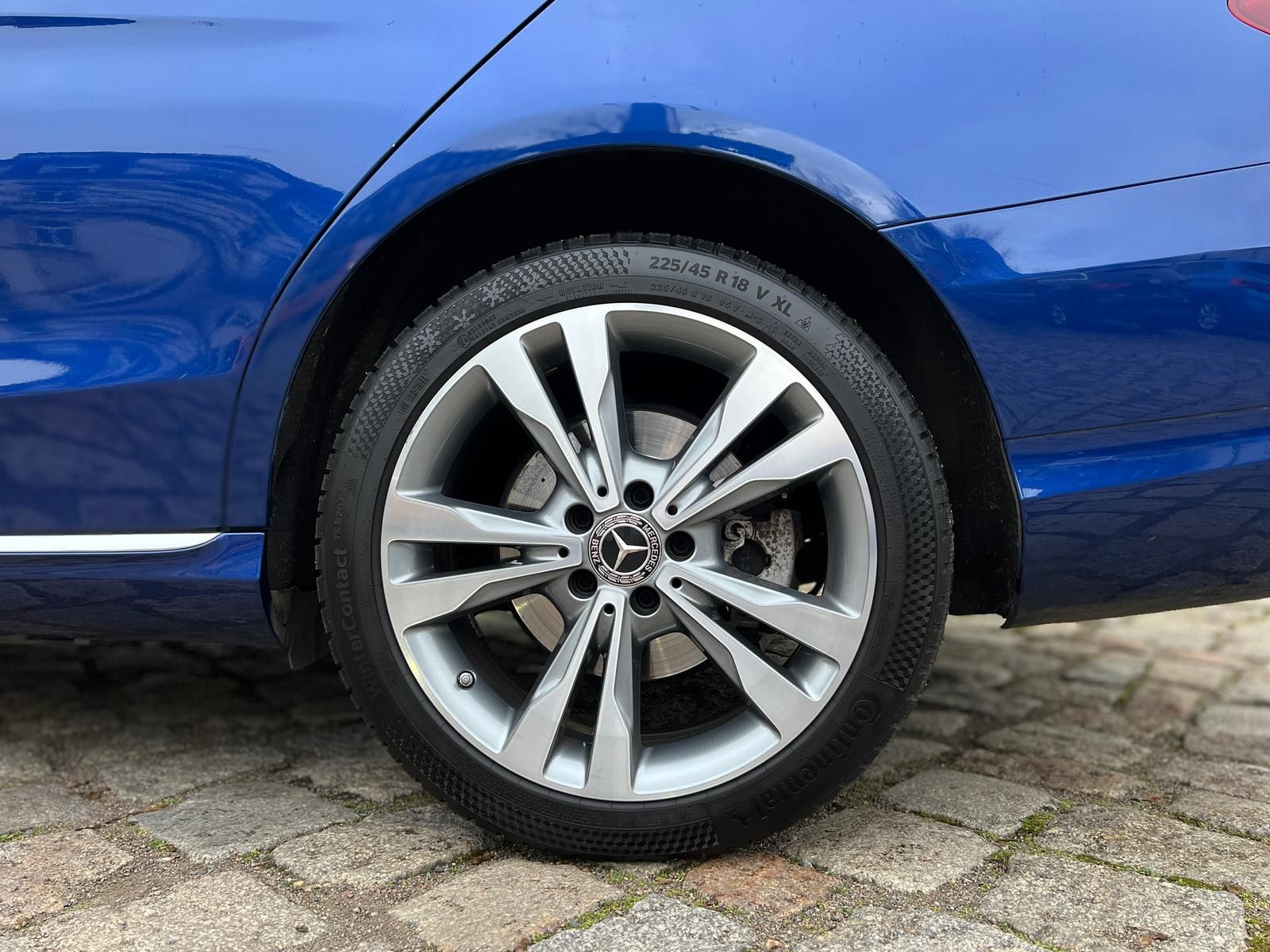 Fahrzeugabbildung Mercedes-Benz C 300 T d 4Matic +CAM+HUD+LED+PANO+STHZG+