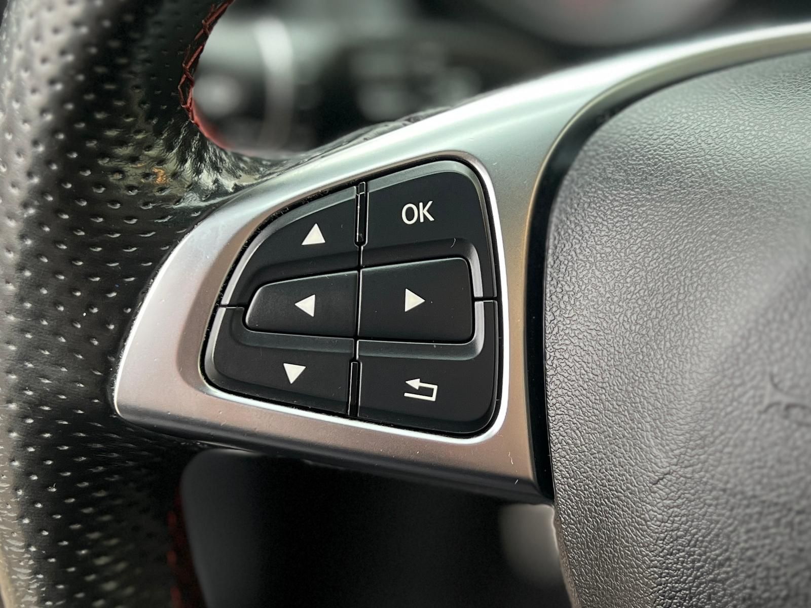 Fahrzeugabbildung Mercedes-Benz CLA 180 Shooting Brake AMG Line +HARMANN+PANO+