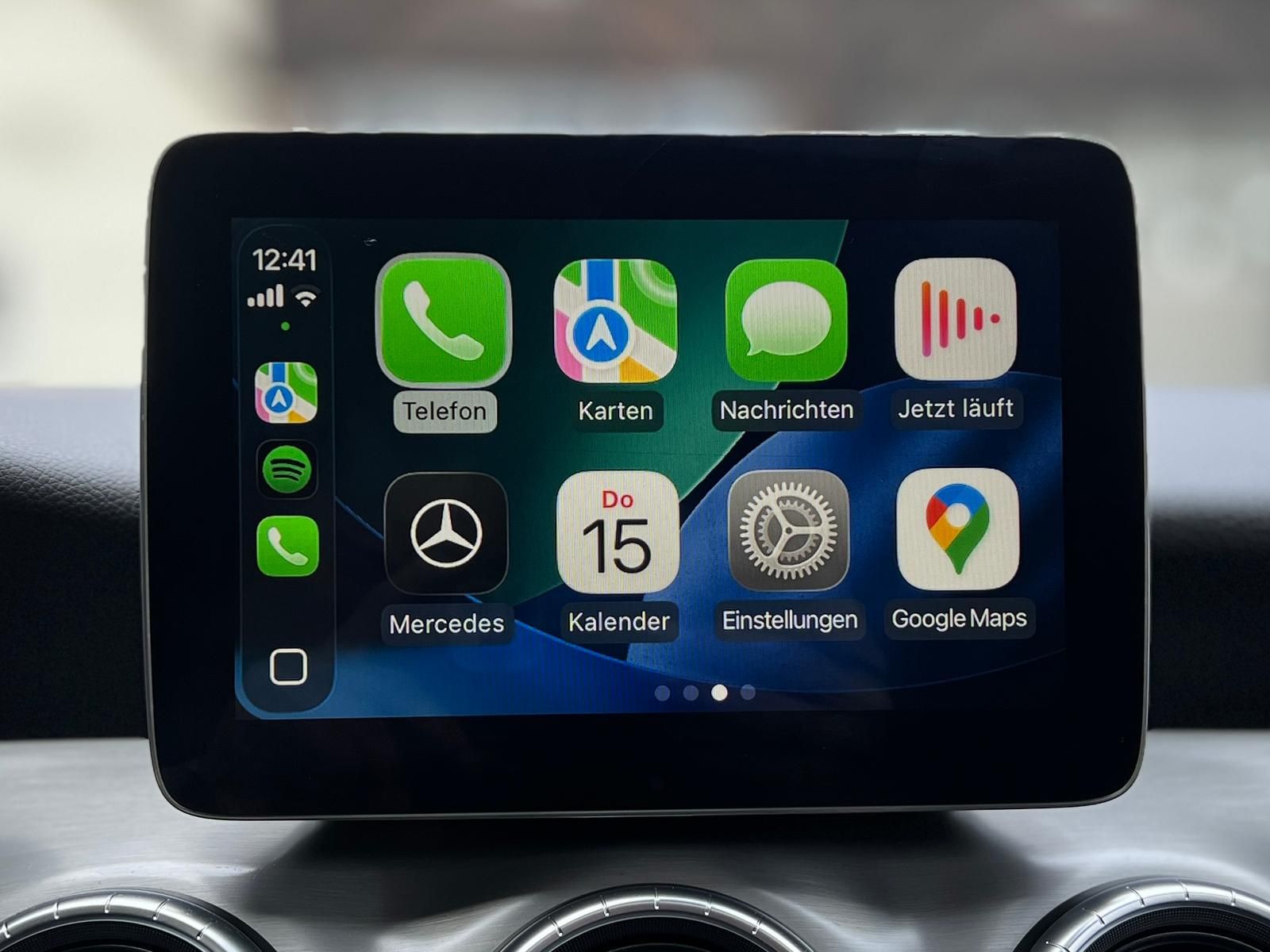 Fahrzeugabbildung Mercedes-Benz CLA 180 Shooting Brake AMG Line +HARMANN+PANO+