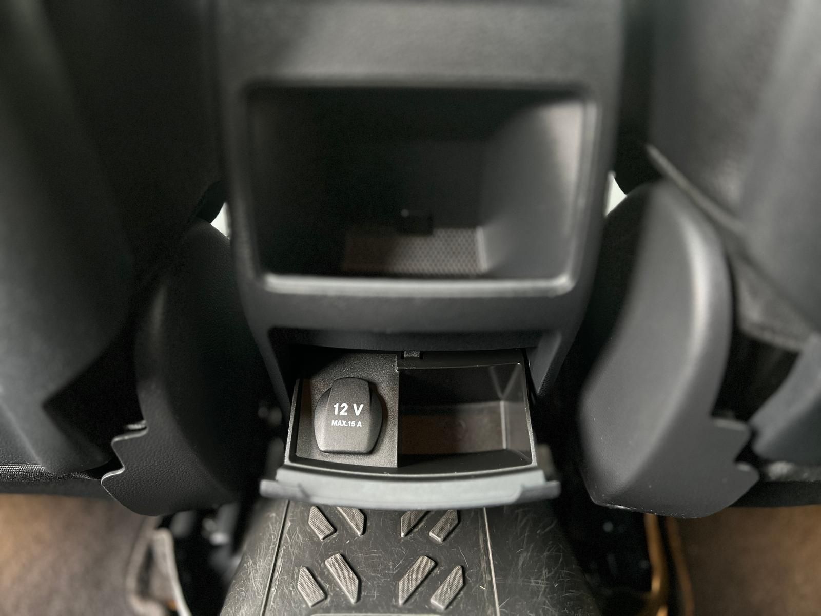 Fahrzeugabbildung Mercedes-Benz CLA 180 Shooting Brake AMG Line +HARMANN+PANO+