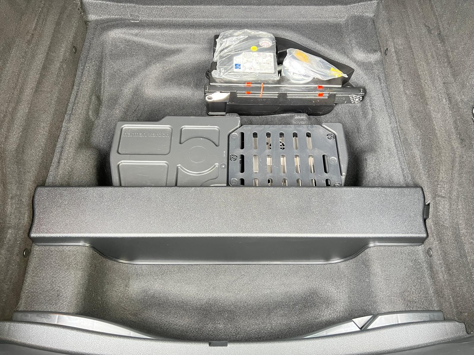 Fahrzeugabbildung Mercedes-Benz CLA 180 Shooting Brake AMG Line +HARMANN+PANO+