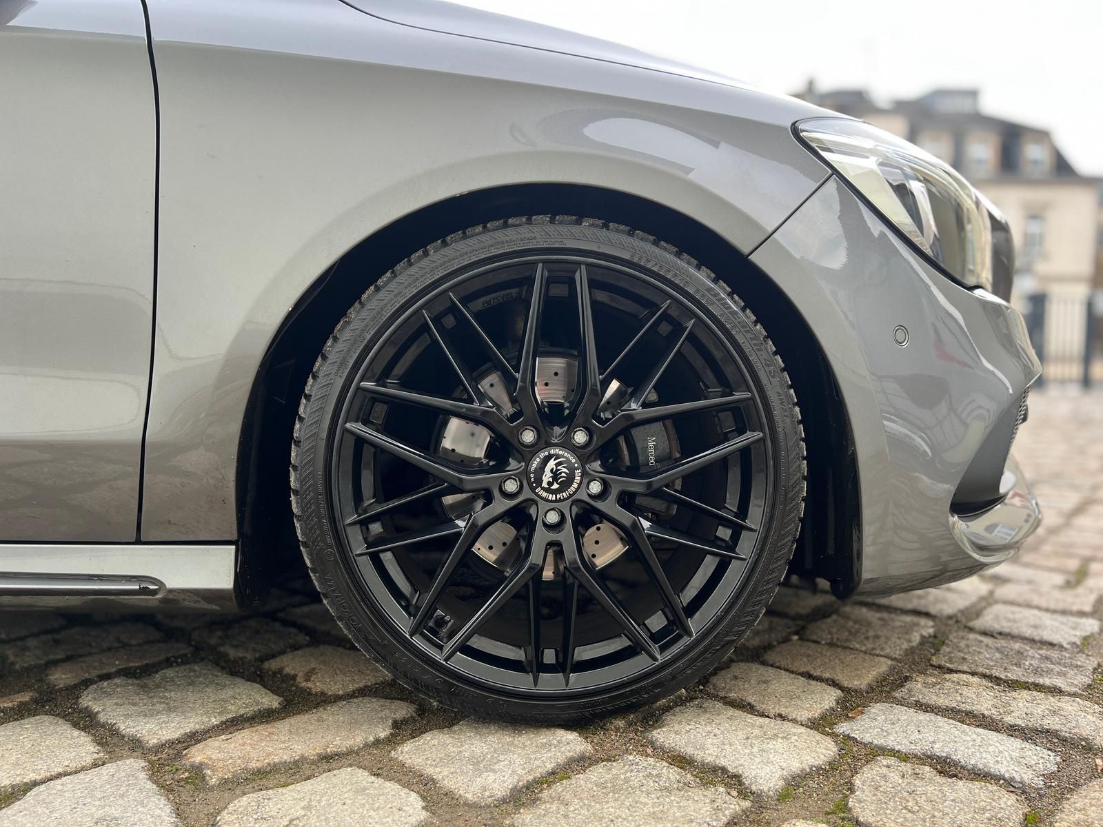 Fahrzeugabbildung Mercedes-Benz CLA 180 Shooting Brake AMG Line +HARMANN+PANO+