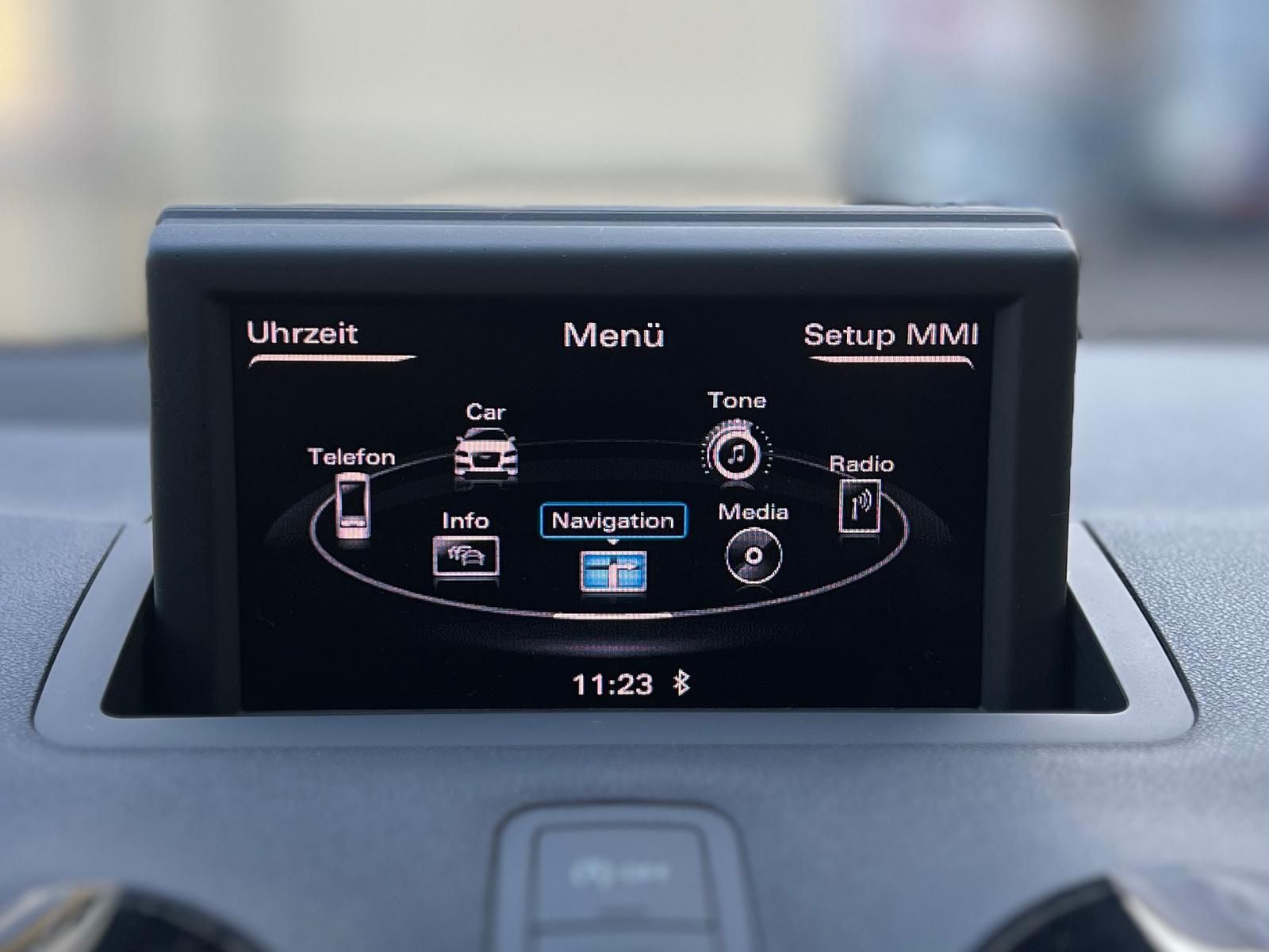 Fahrzeugabbildung Audi A1 1.2 TFSI attraction +BT+KLIMA+PDC+SHZ+