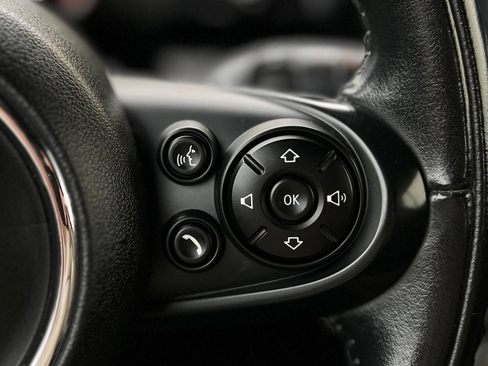 Fahrzeugabbildung MINI Cooper Chili Cabrio +BT+DAB+LEDER+PDC+SHZ+