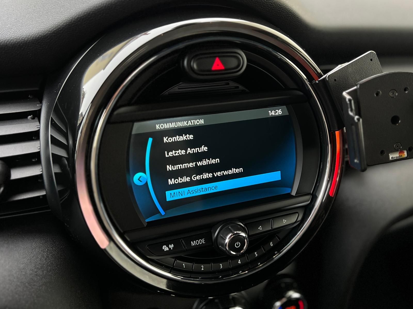 Fahrzeugabbildung MINI Cooper Chili Cabrio +BT+DAB+LEDER+PDC+SHZ+