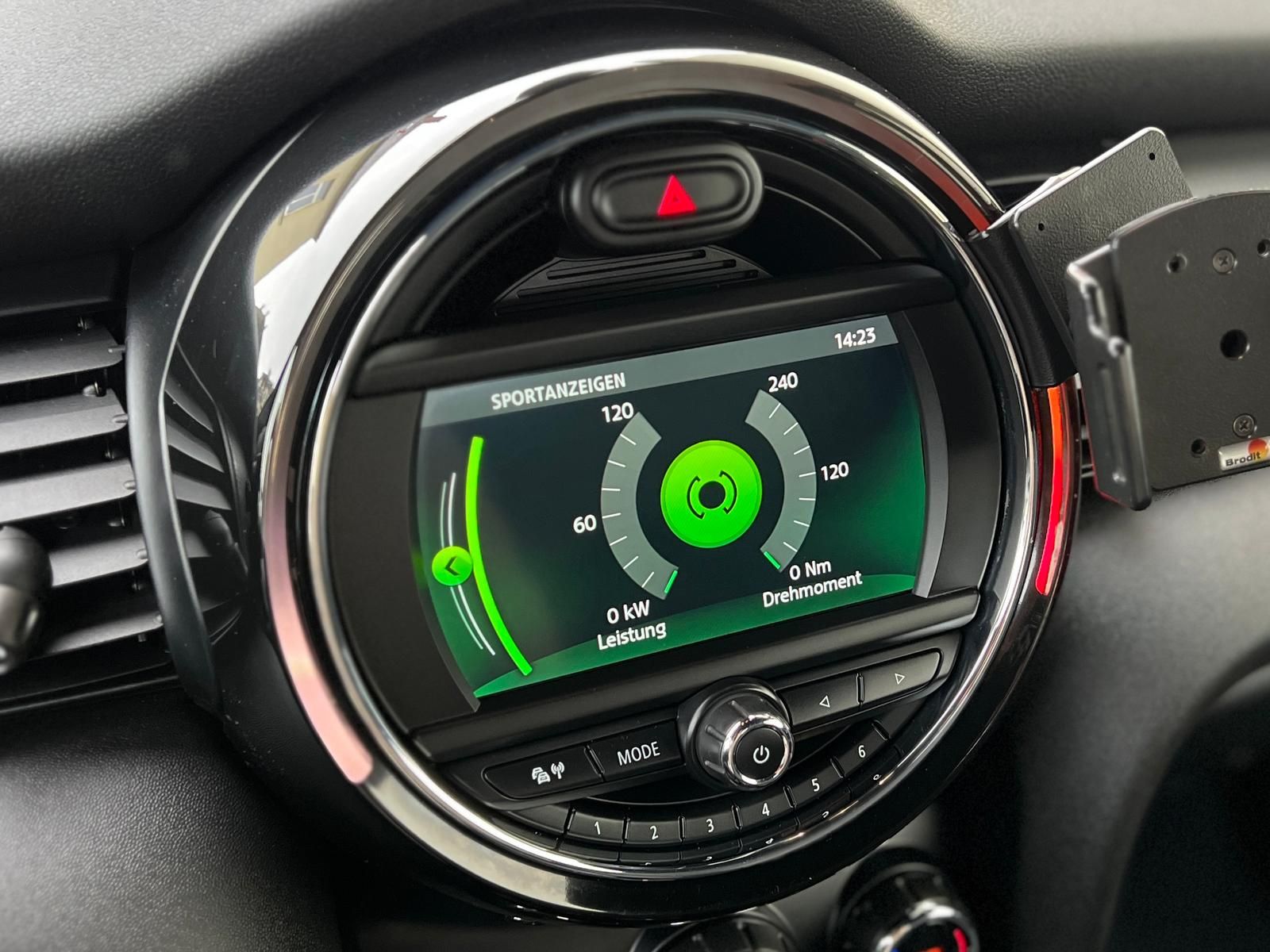 Fahrzeugabbildung MINI Cooper Chili Cabrio +BT+DAB+LEDER+PDC+SHZ+