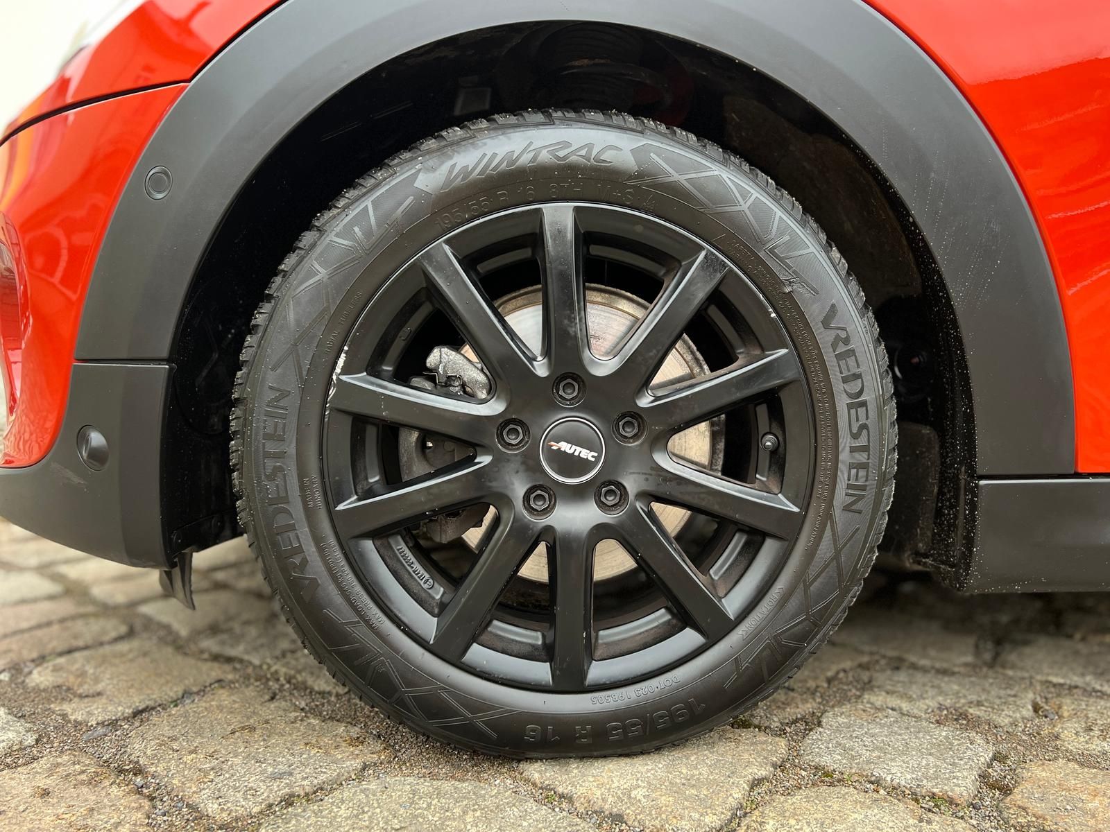 Fahrzeugabbildung MINI Cooper Chili Cabrio +BT+DAB+LEDER+PDC+SHZ+