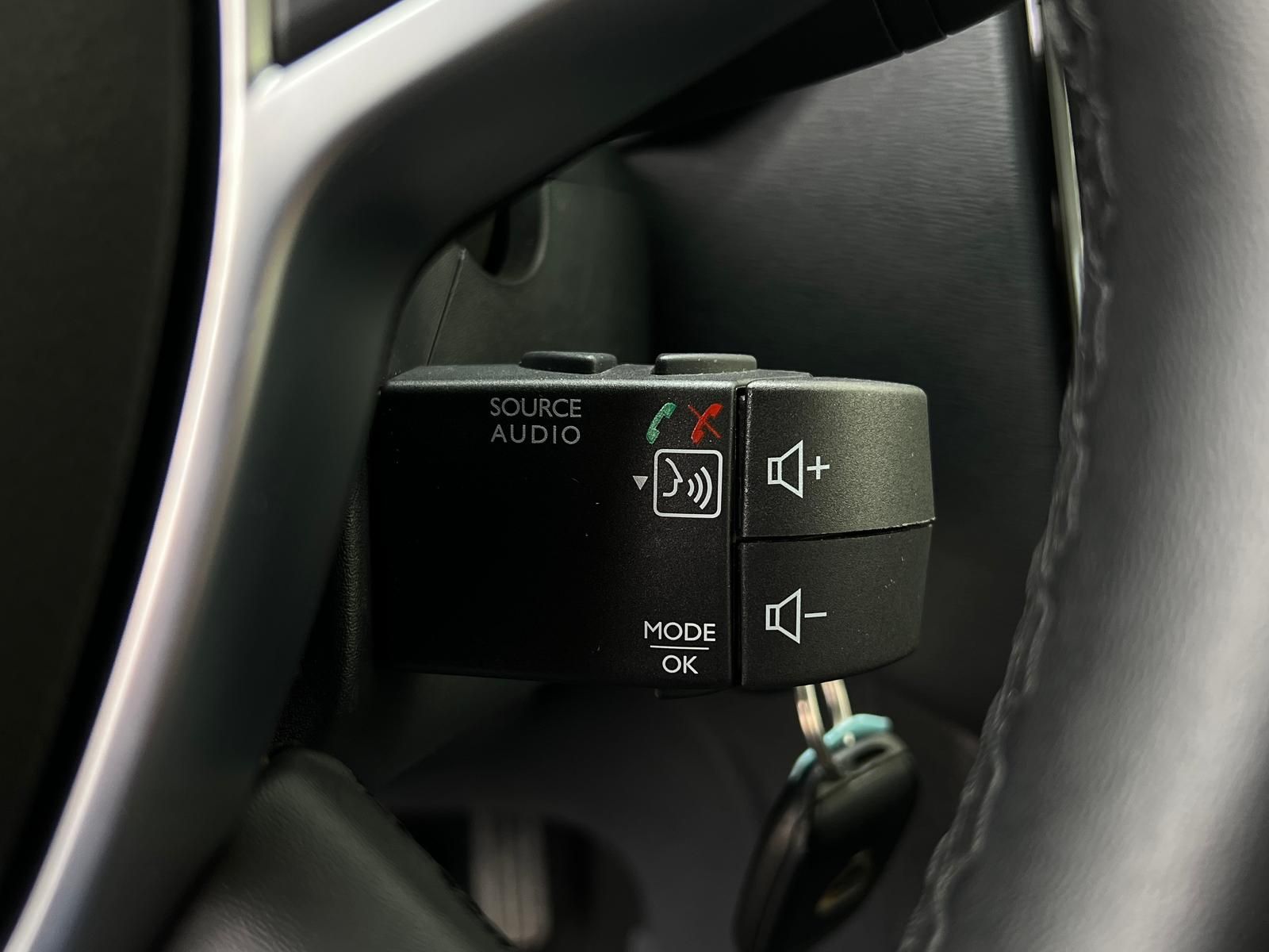 Fahrzeugabbildung Dacia Lodgy Stepway Selection+DAB+CARPLAY+NAVI+SHZ