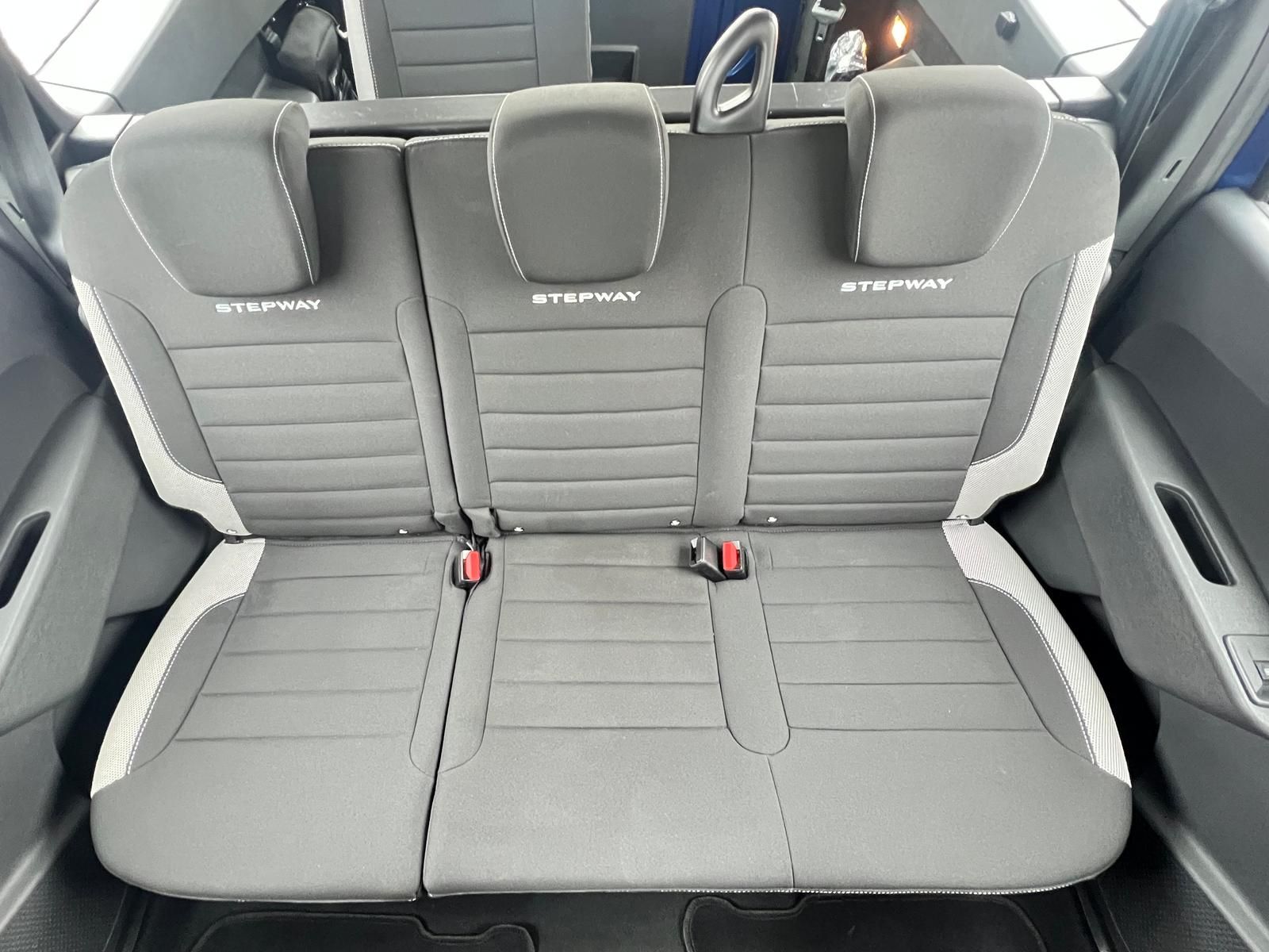 Fahrzeugabbildung Dacia Lodgy Stepway Selection+DAB+CARPLAY+NAVI+SHZ