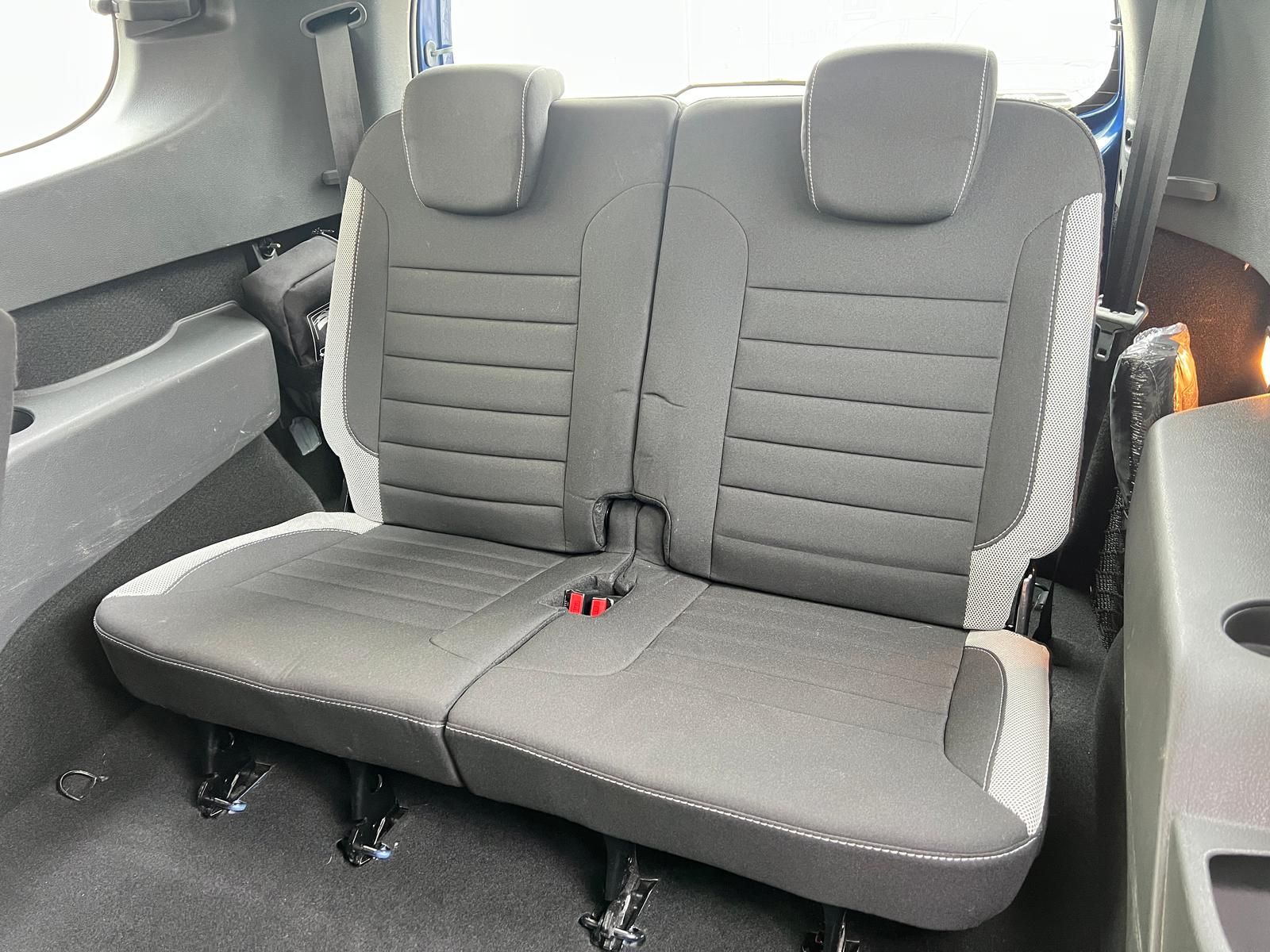 Fahrzeugabbildung Dacia Lodgy Stepway Selection+DAB+CARPLAY+NAVI+SHZ