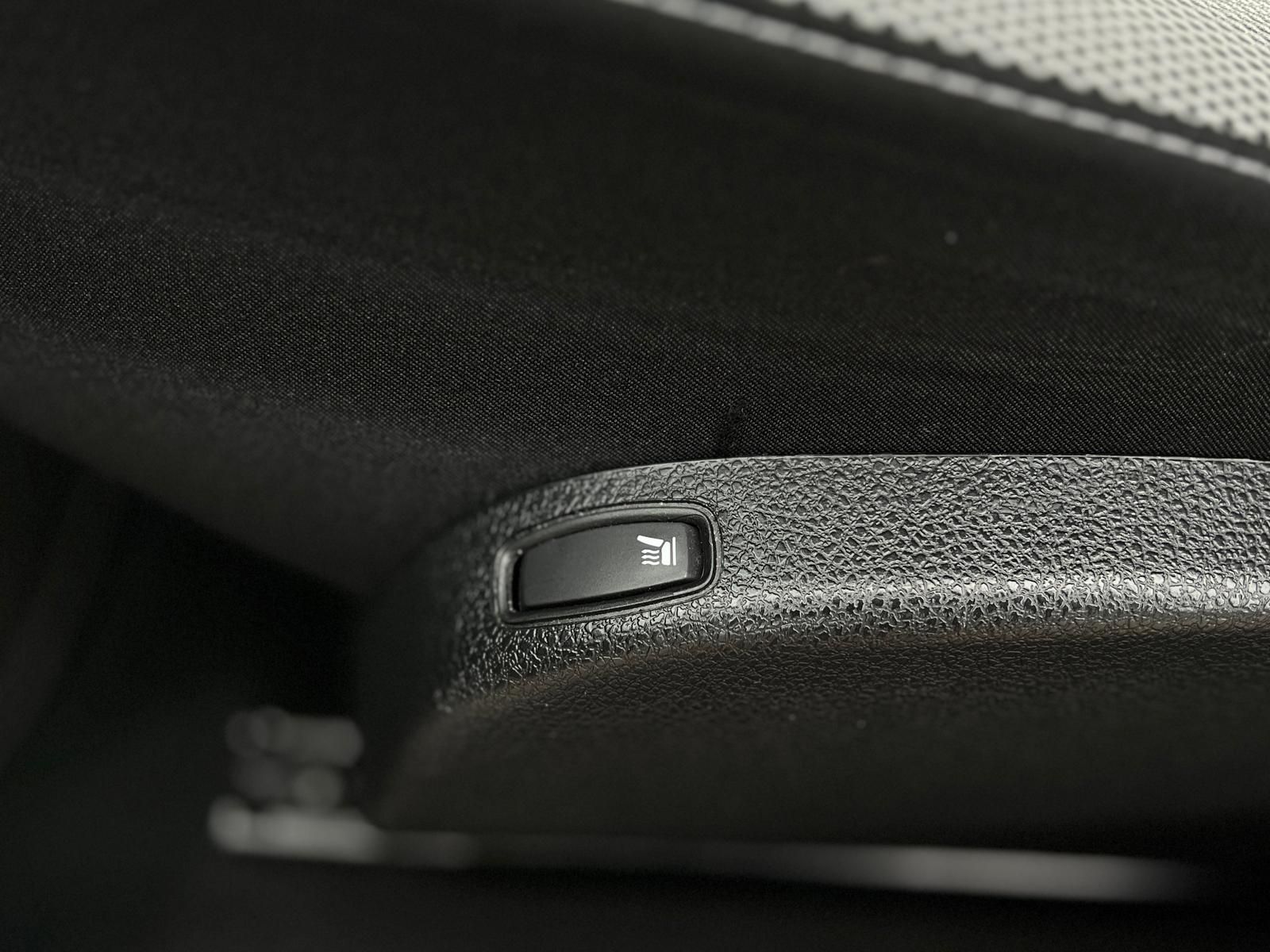 Fahrzeugabbildung Dacia Lodgy Stepway Selection+DAB+CARPLAY+NAVI+SHZ