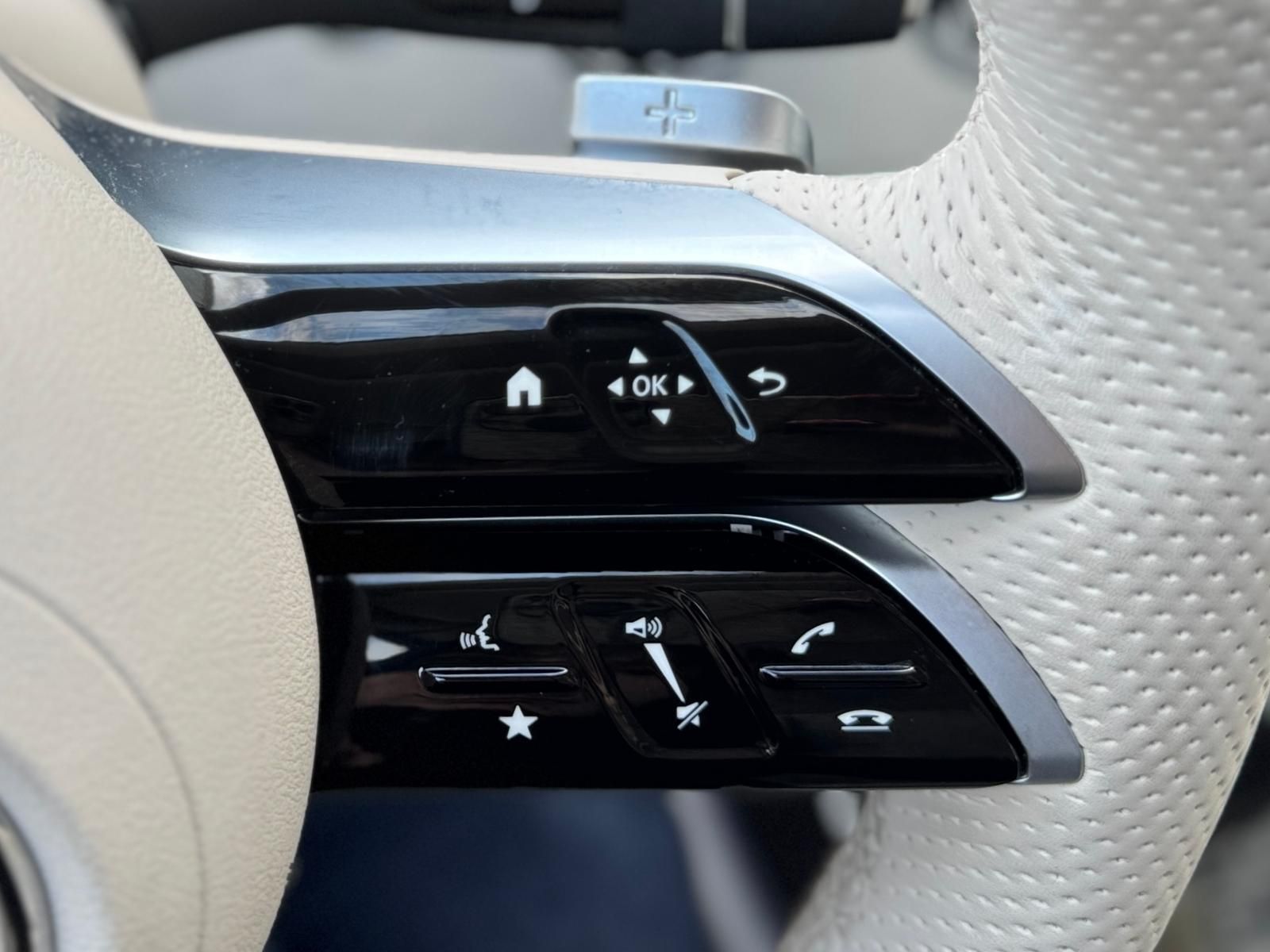 Fahrzeugabbildung Mercedes-Benz E200 Cabrio AMG-Line +ACC+CAM+CARPLAY+DAB+