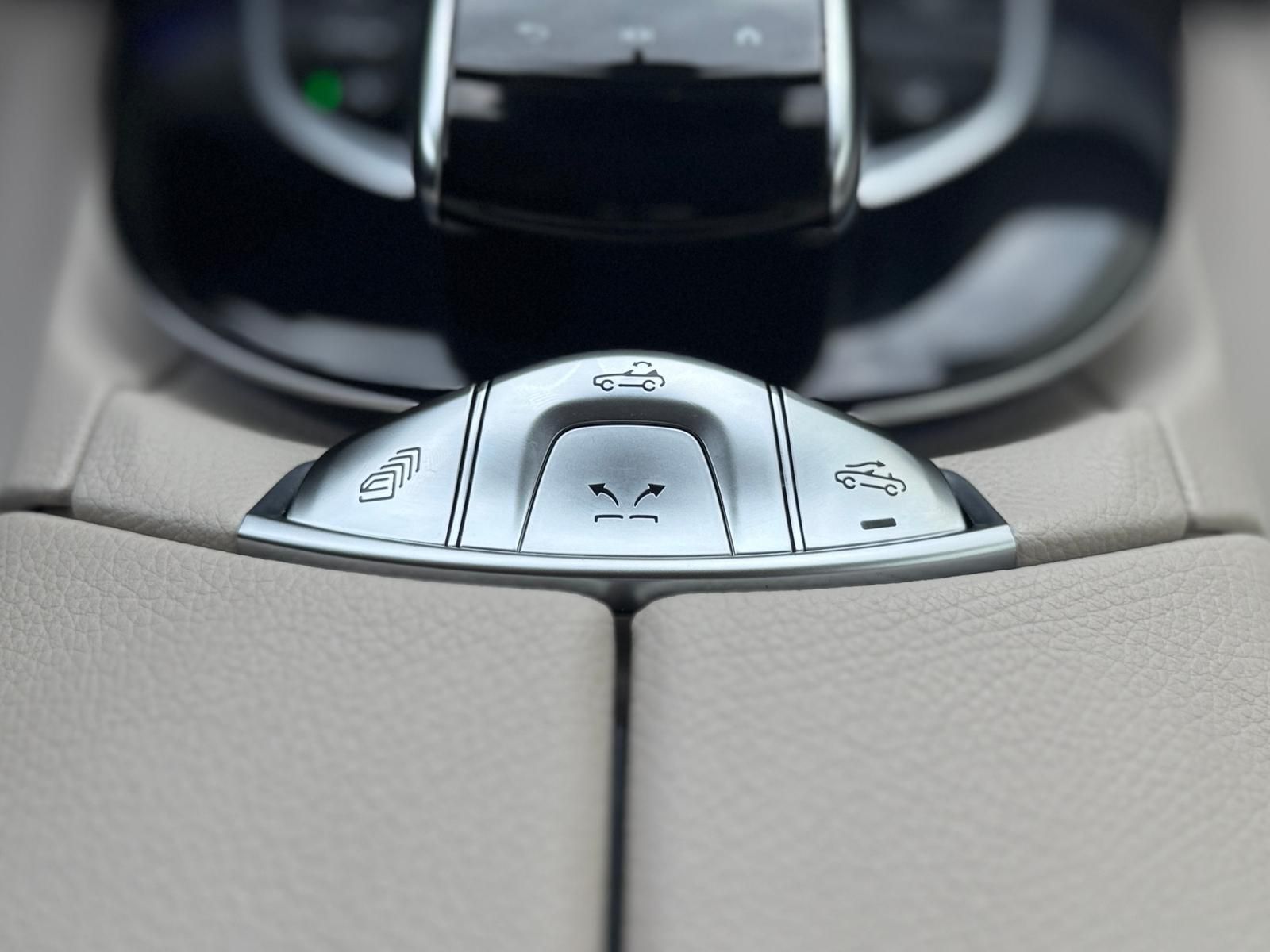 Fahrzeugabbildung Mercedes-Benz E200 Cabrio AMG-Line +ACC+CAM+CARPLAY+DAB+
