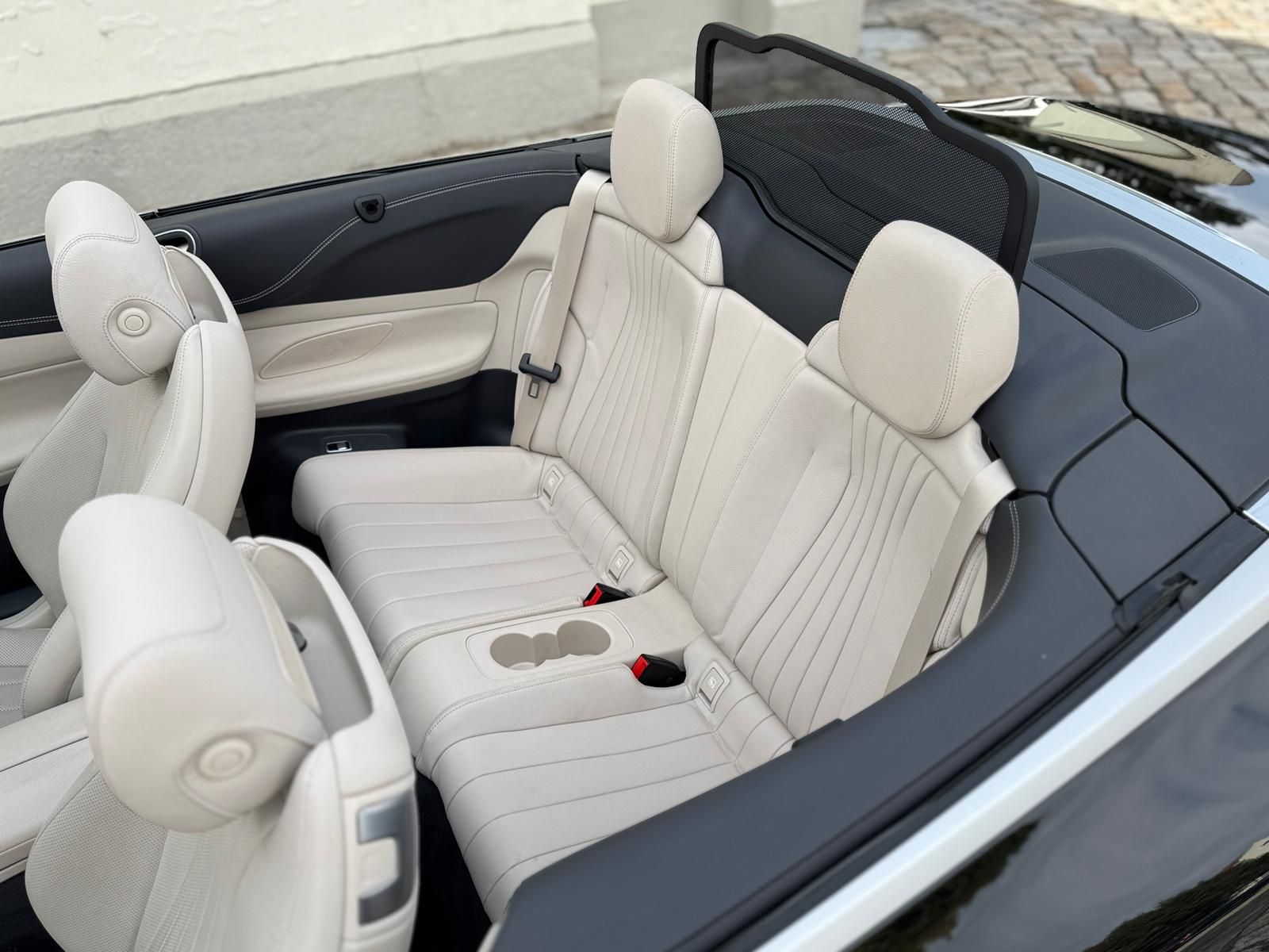 Fahrzeugabbildung Mercedes-Benz E200 Cabrio AMG-Line +ACC+CAM+CARPLAY+DAB+