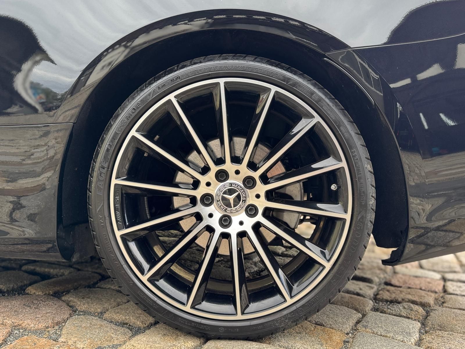 Fahrzeugabbildung Mercedes-Benz E200 Cabrio AMG-Line +ACC+CAM+CARPLAY+DAB+