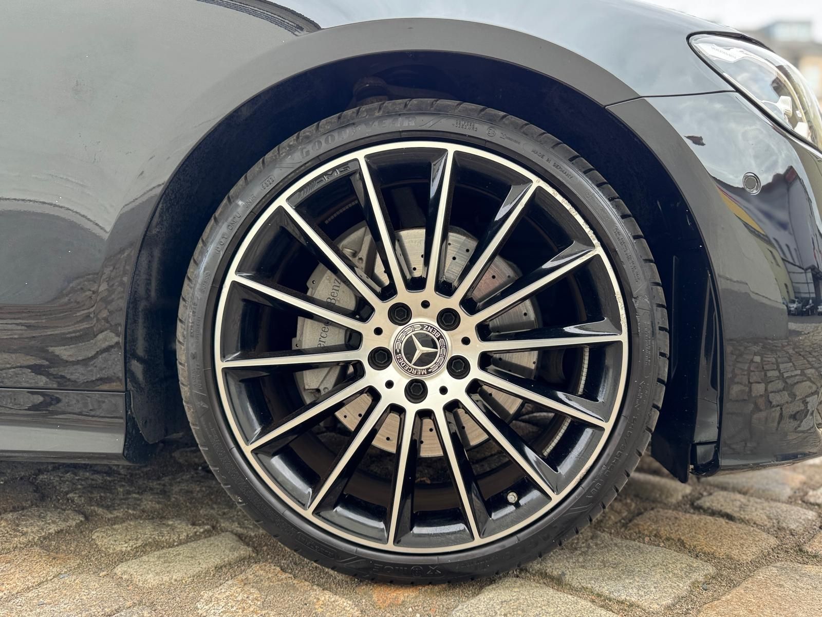 Fahrzeugabbildung Mercedes-Benz E200 Cabrio AMG-Line +ACC+CAM+CARPLAY+DAB+