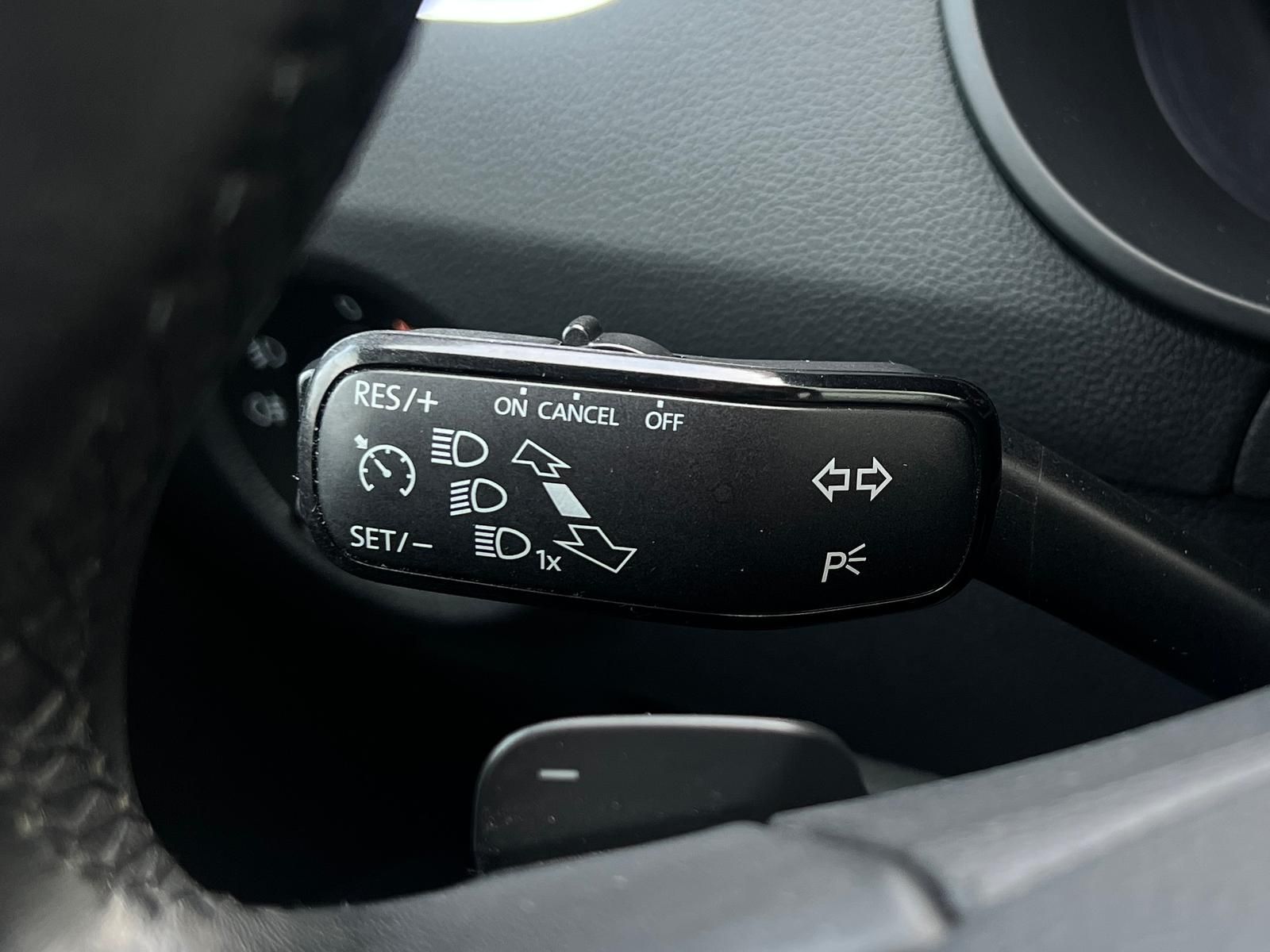 Fahrzeugabbildung SKODA Octavia 2.0 TSI Soleil +AHK+CARPLAY+DAB+PDC+SHZ+