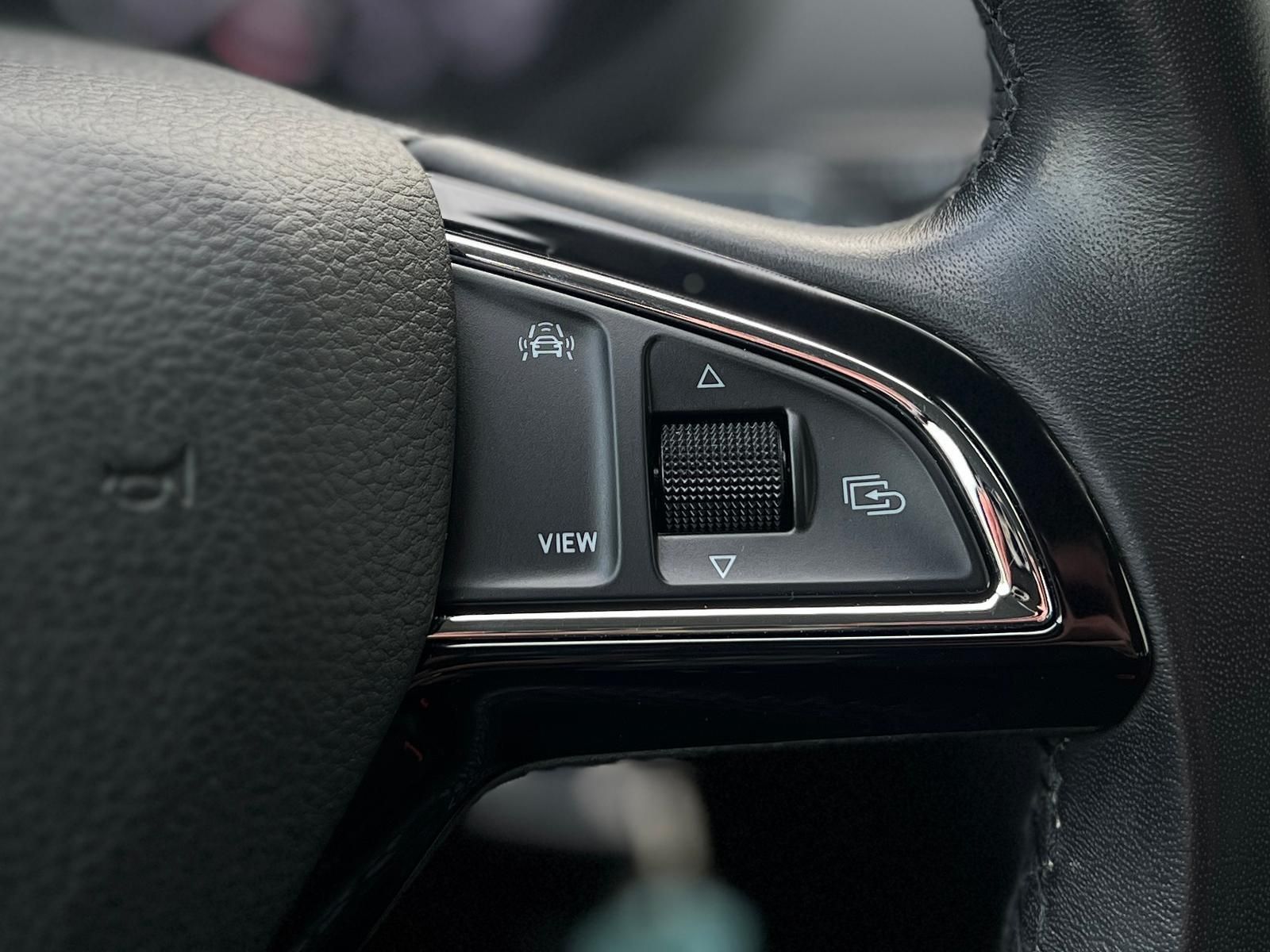 Fahrzeugabbildung SKODA Octavia 2.0 TSI Soleil +AHK+CARPLAY+DAB+PDC+SHZ+