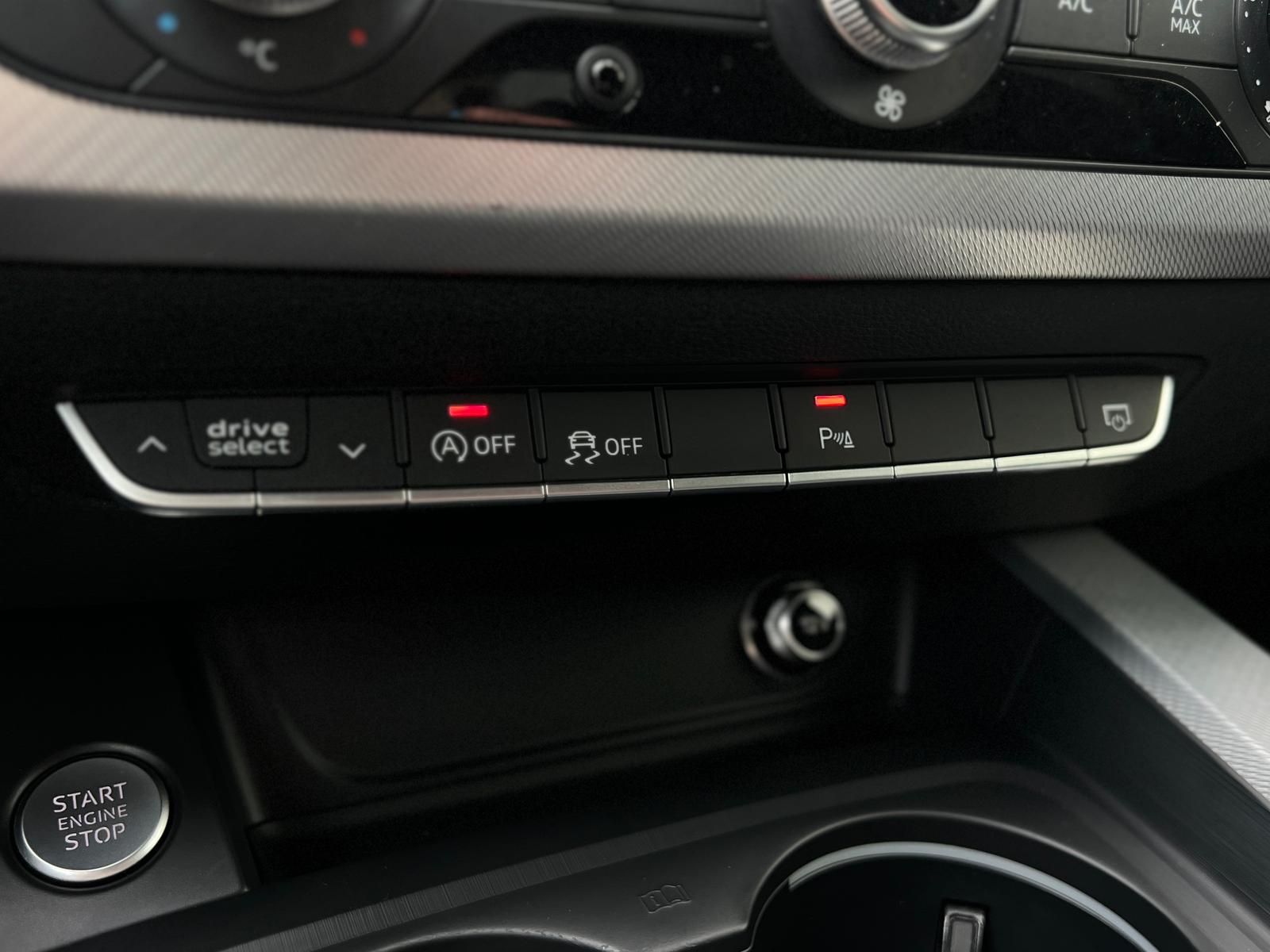 Fahrzeugabbildung Audi A4 2.0 TFSI Sport Ultra +B&O+CAM+TEMPO+L+N+X+