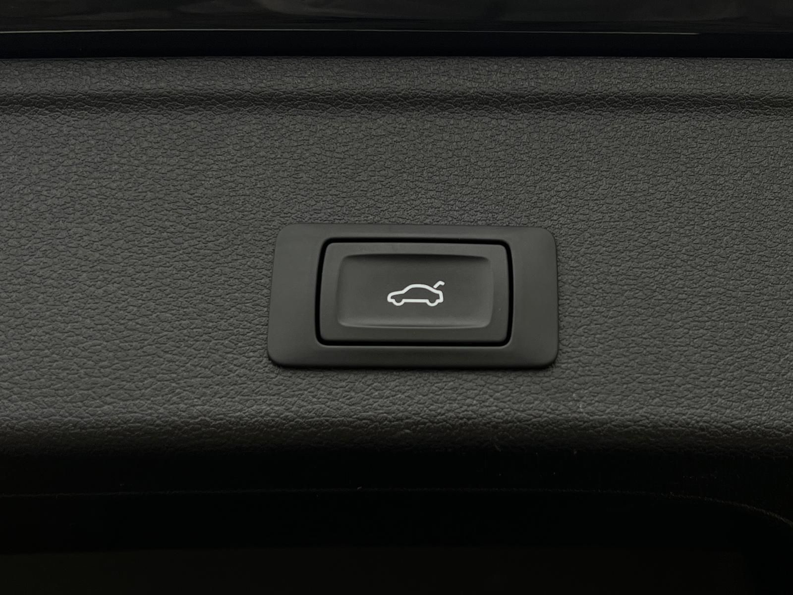 Fahrzeugabbildung Audi A4 2.0 TFSI Sport Ultra +B&O+CAM+TEMPO+L+N+X+