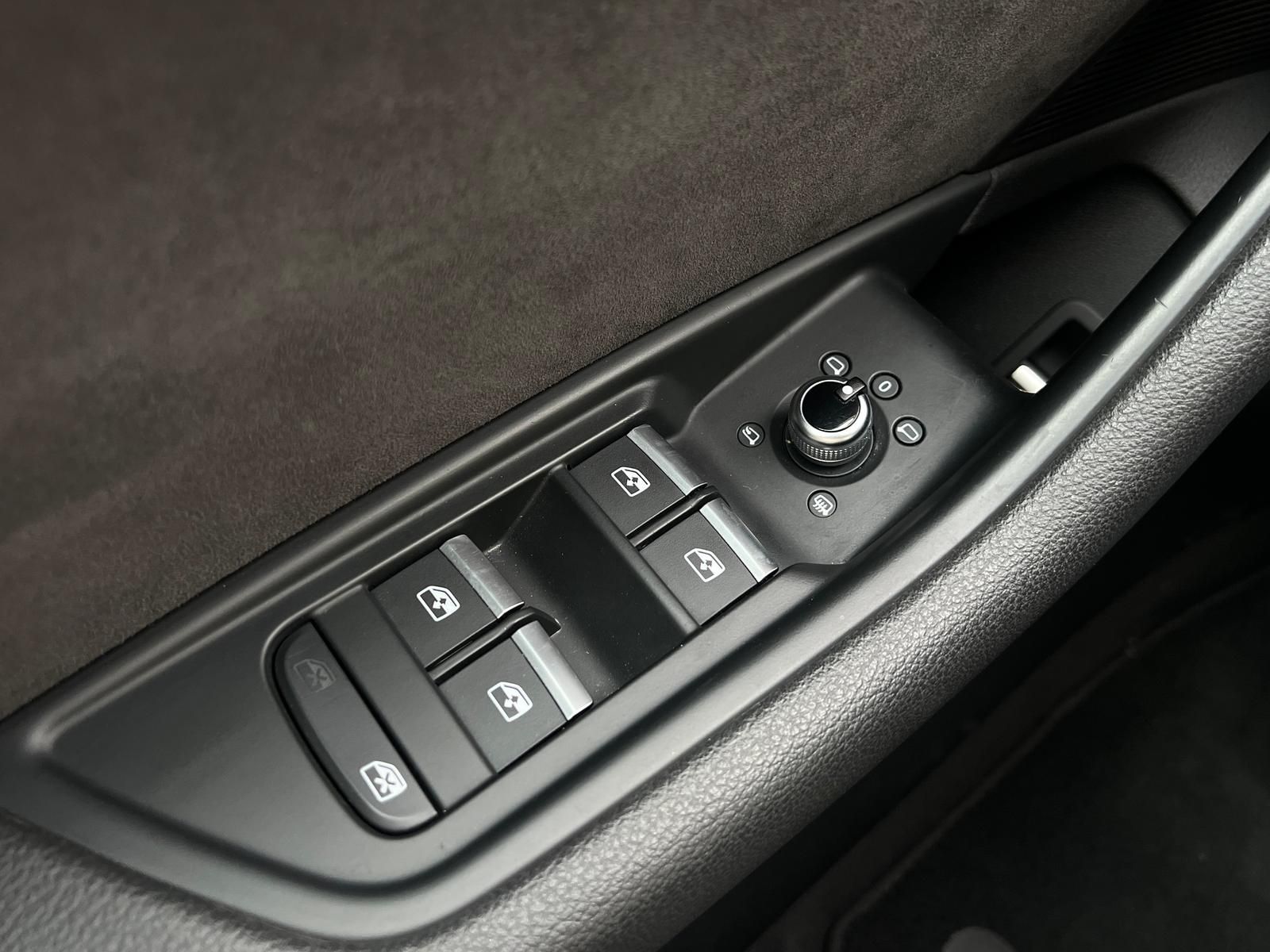 Fahrzeugabbildung Audi A4 2.0 TFSI Sport Ultra +B&O+CAM+TEMPO+L+N+X+