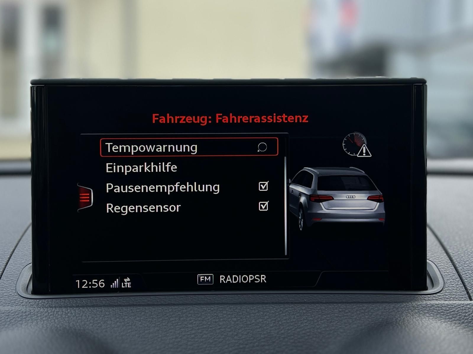 Fahrzeugabbildung Audi A3 1.5 TFSI Sport +BT+LED+NAVI+PDC+SHZ+TEMPO+
