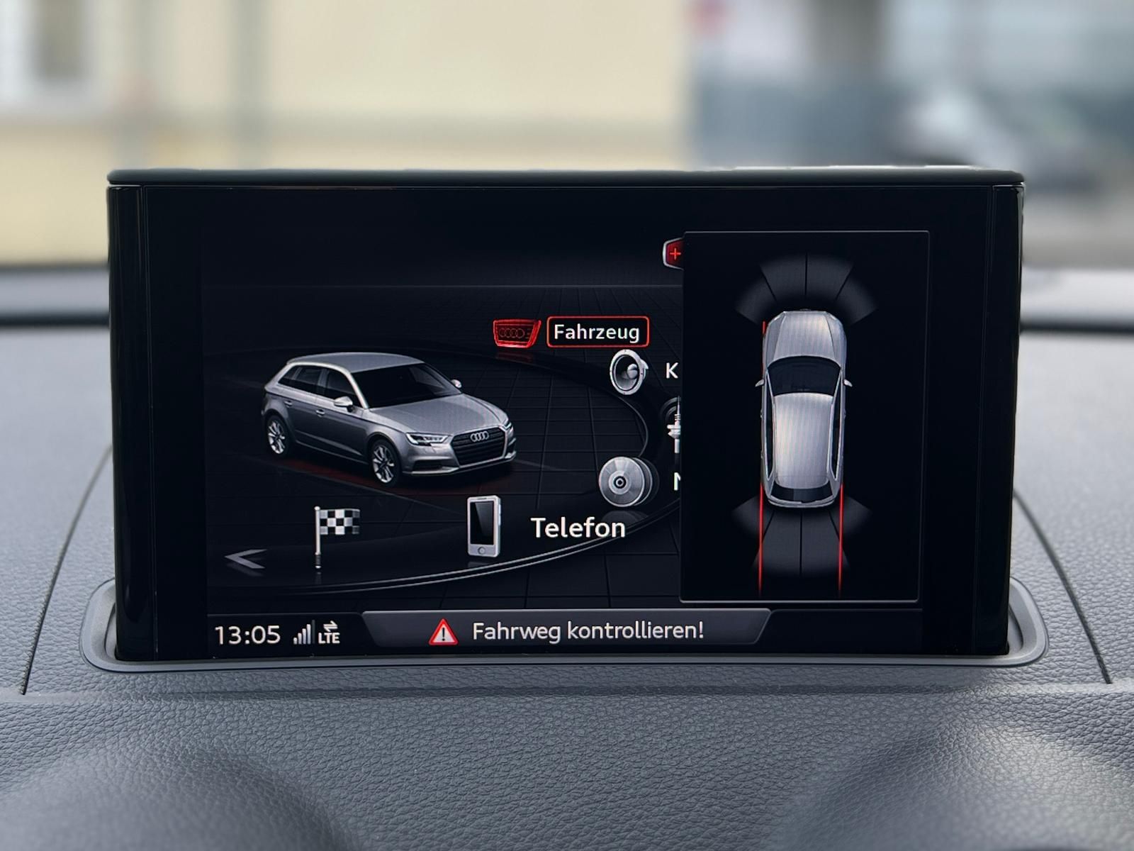 Fahrzeugabbildung Audi A3 1.5 TFSI Sport +BT+LED+NAVI+PDC+SHZ+TEMPO+