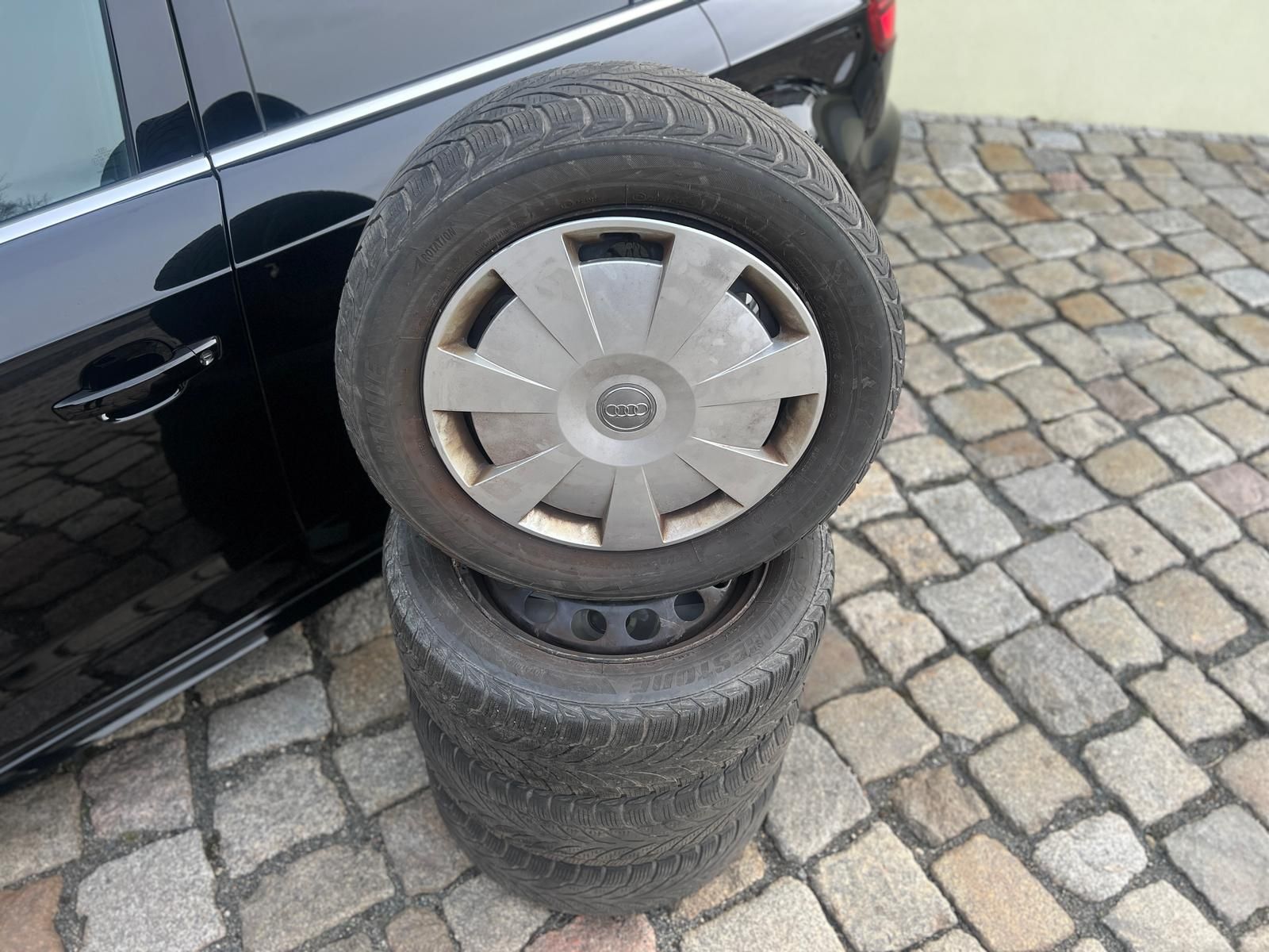 Fahrzeugabbildung Audi A3 1.5 TFSI Sport +BT+LED+NAVI+PDC+SHZ+TEMPO+